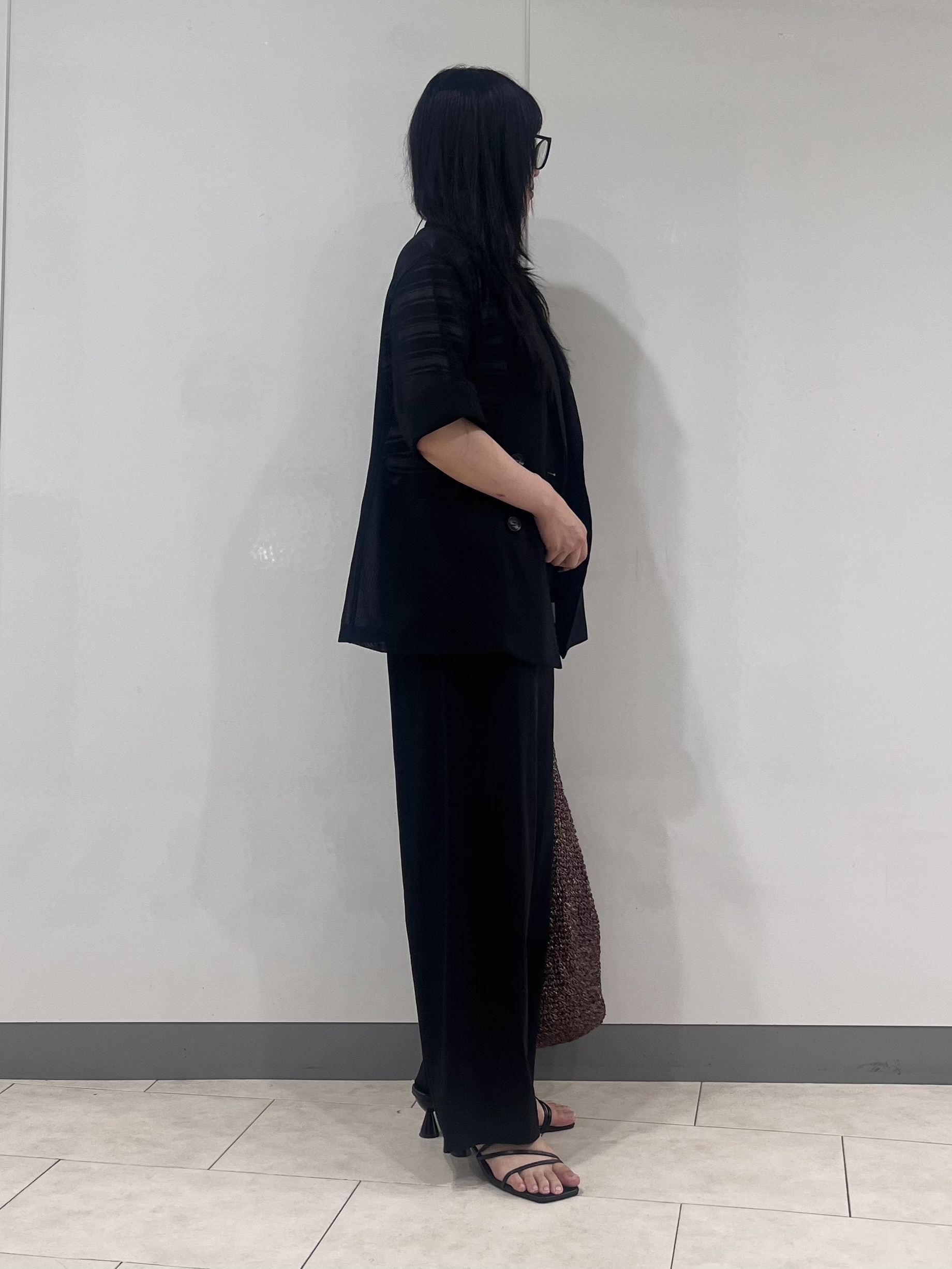 hasuさんの「INDIVI｜【洗える／メッシュ素材／SETUP可能】半袖シアージャケット」を使ったコーディネート