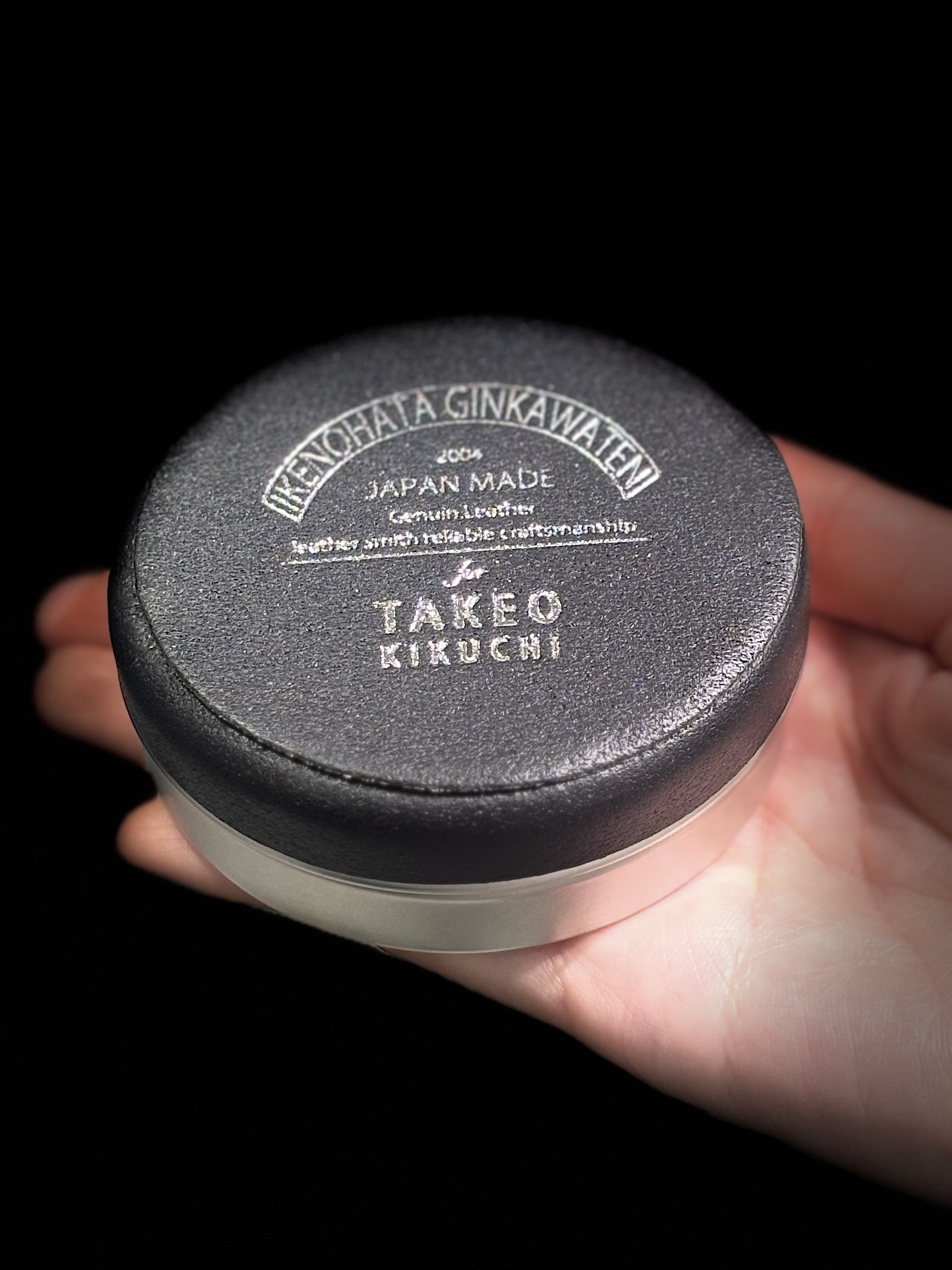 ウララさんの「TAKEO KIKUCHI｜【MADE IN JAPAN】2重巻き 染め分けレザー ブレスレット」を使ったコーディネート