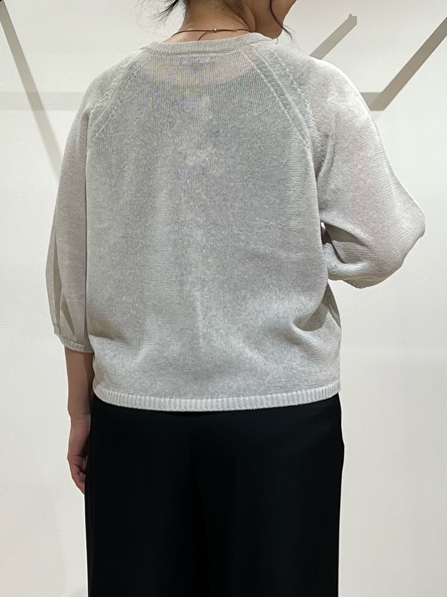 TOMOMIさんの「UNTITLED｜【洗える/ゆったり】クルーネックドライニット」を使ったコーディネート