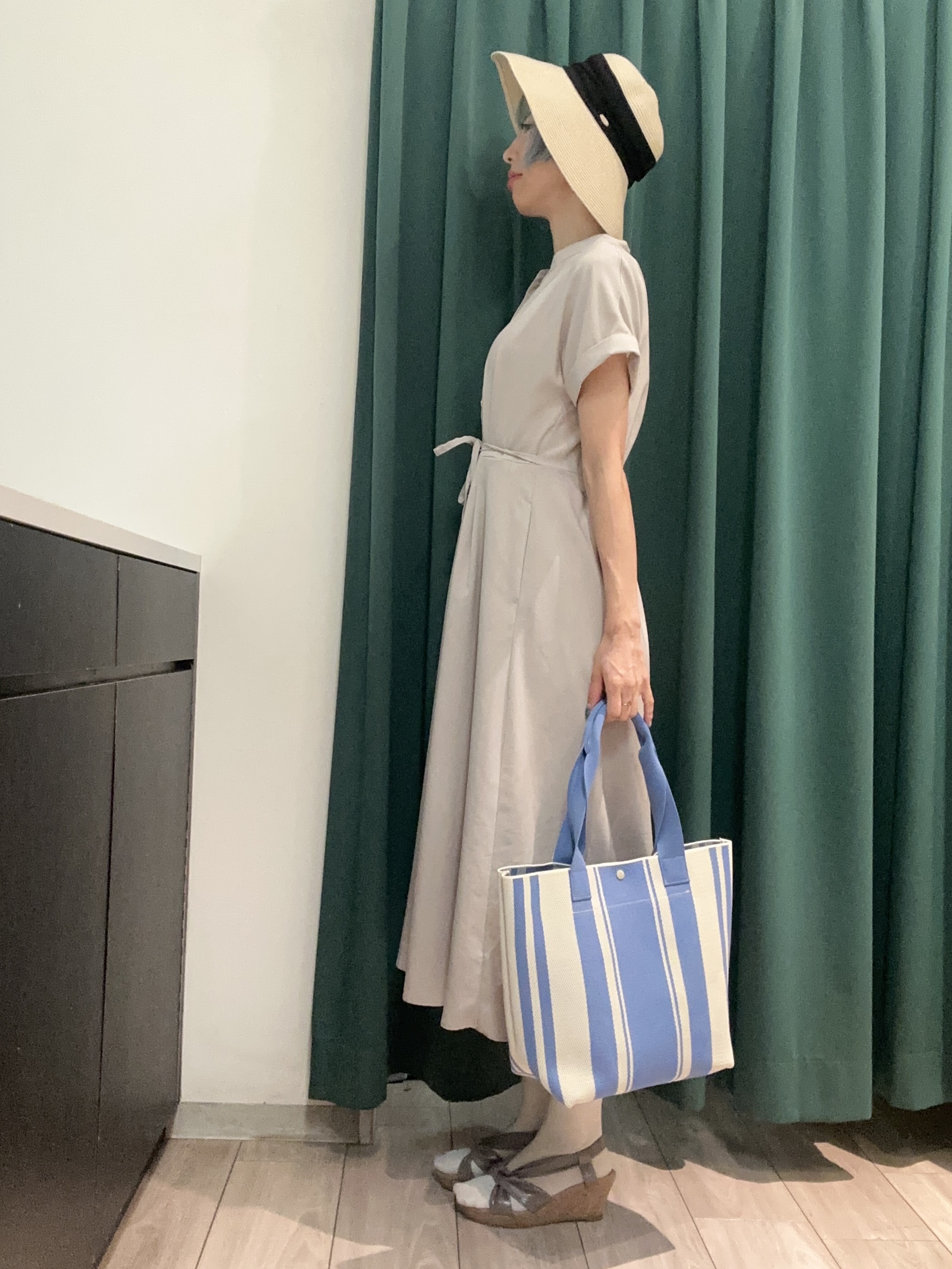えまんさんの「SHOO･LA･RUE｜ねじりまが～るサンダル」を使ったコーディネート