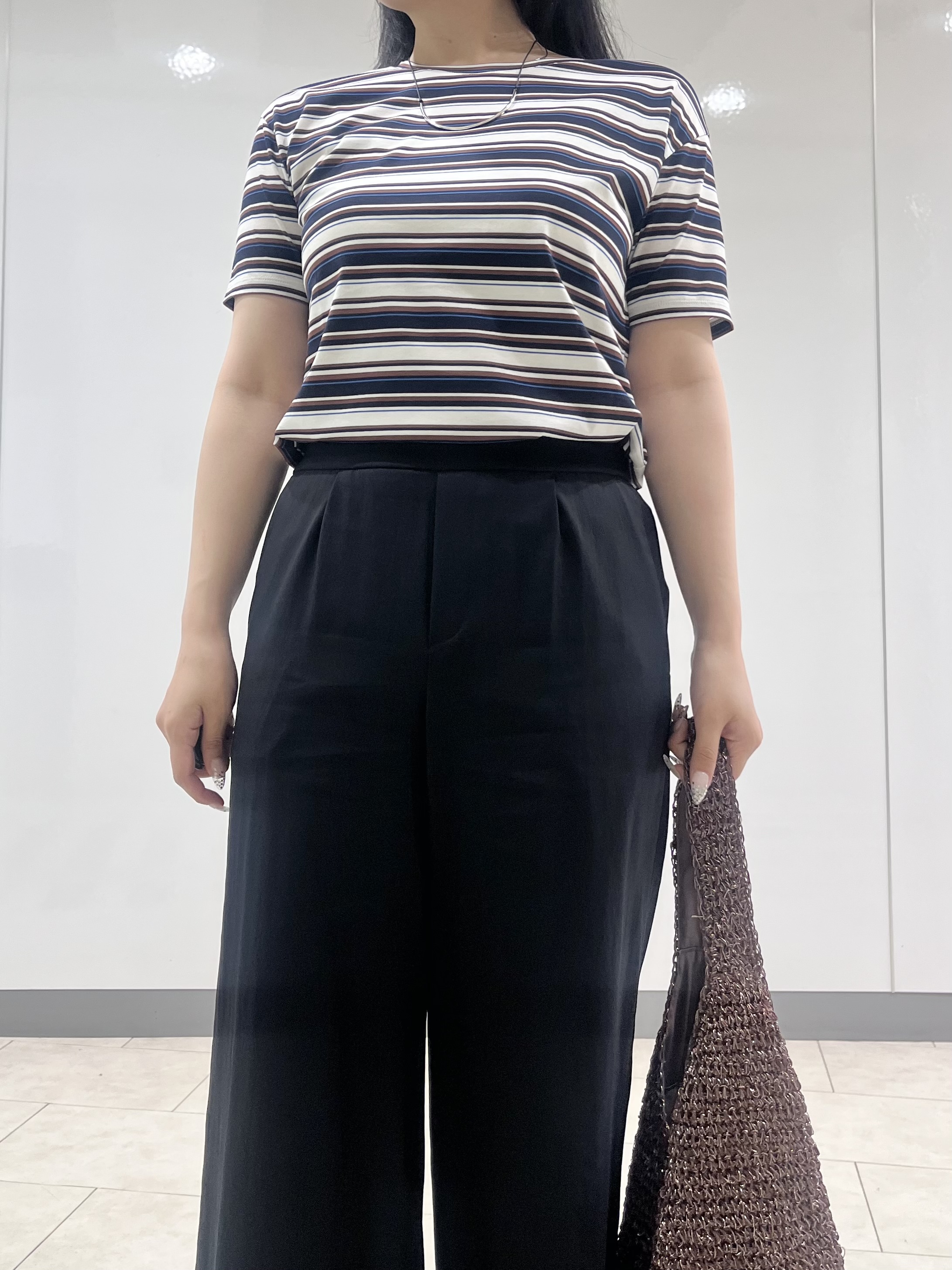 hasuさんの「INDIVI｜【ゆったり／着映え】ボーダーリラクシーTシャツ」を使ったコーディネート