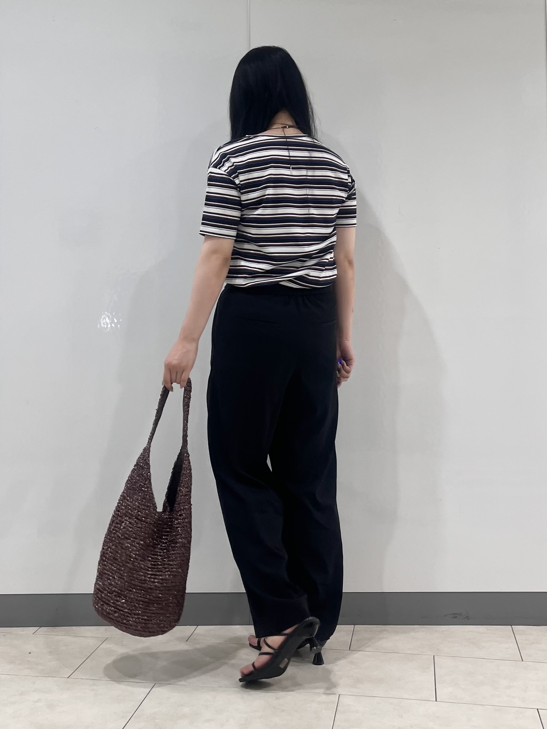 hasuさんの「INDIVI｜【ゆったり／着映え】ボーダーリラクシーTシャツ」を使ったコーディネート