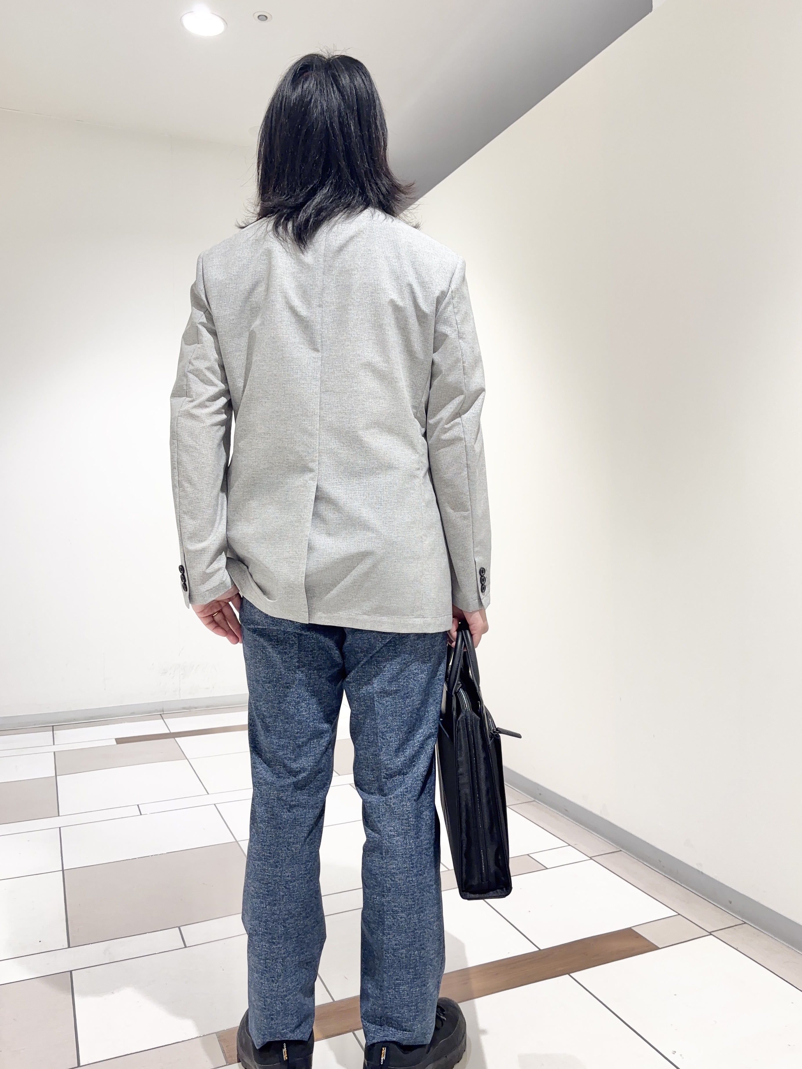 及川さんの「TAKEO KIKUCHI｜【抗菌防臭】COOL DOTS（R）ドビープリント ジャケット」を使ったコーディネート