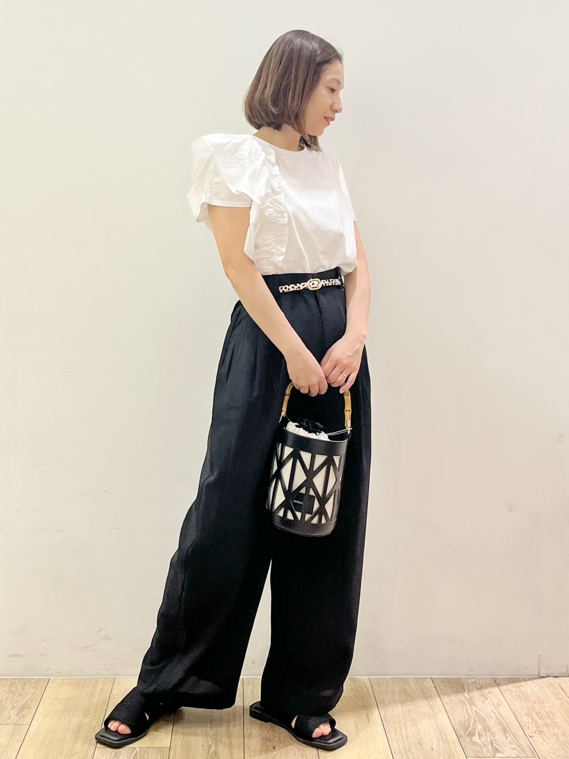 kcさんの「OPAQUE.CLIP｜【UVケア／接触冷感】アシメフリルドッキングカットソー《洗濯機OK》」を使ったコーディネート