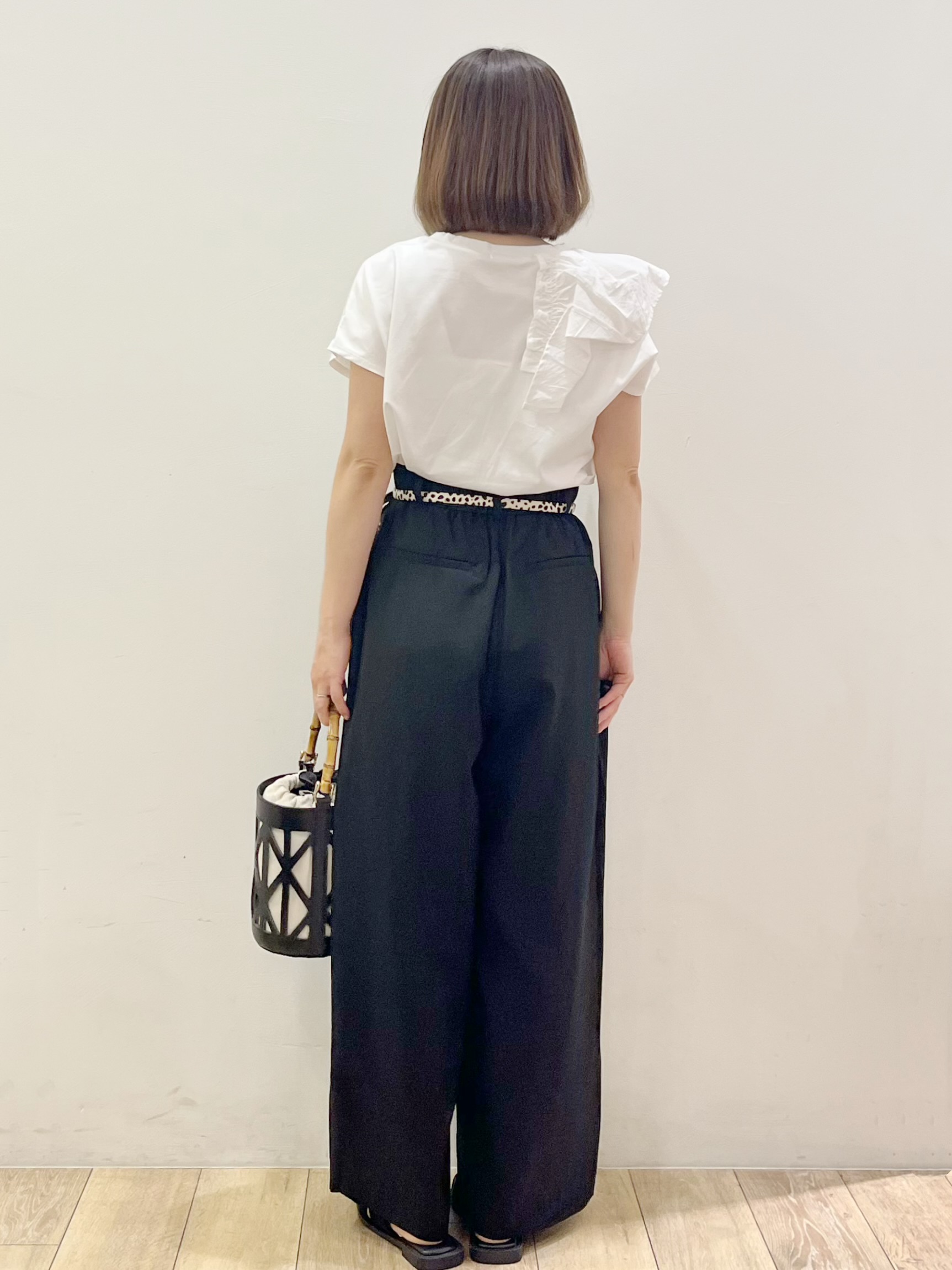 kcさんの「OPAQUE.CLIP｜【UVケア／接触冷感】アシメフリルドッキングカットソー《洗濯機OK》」を使ったコーディネート