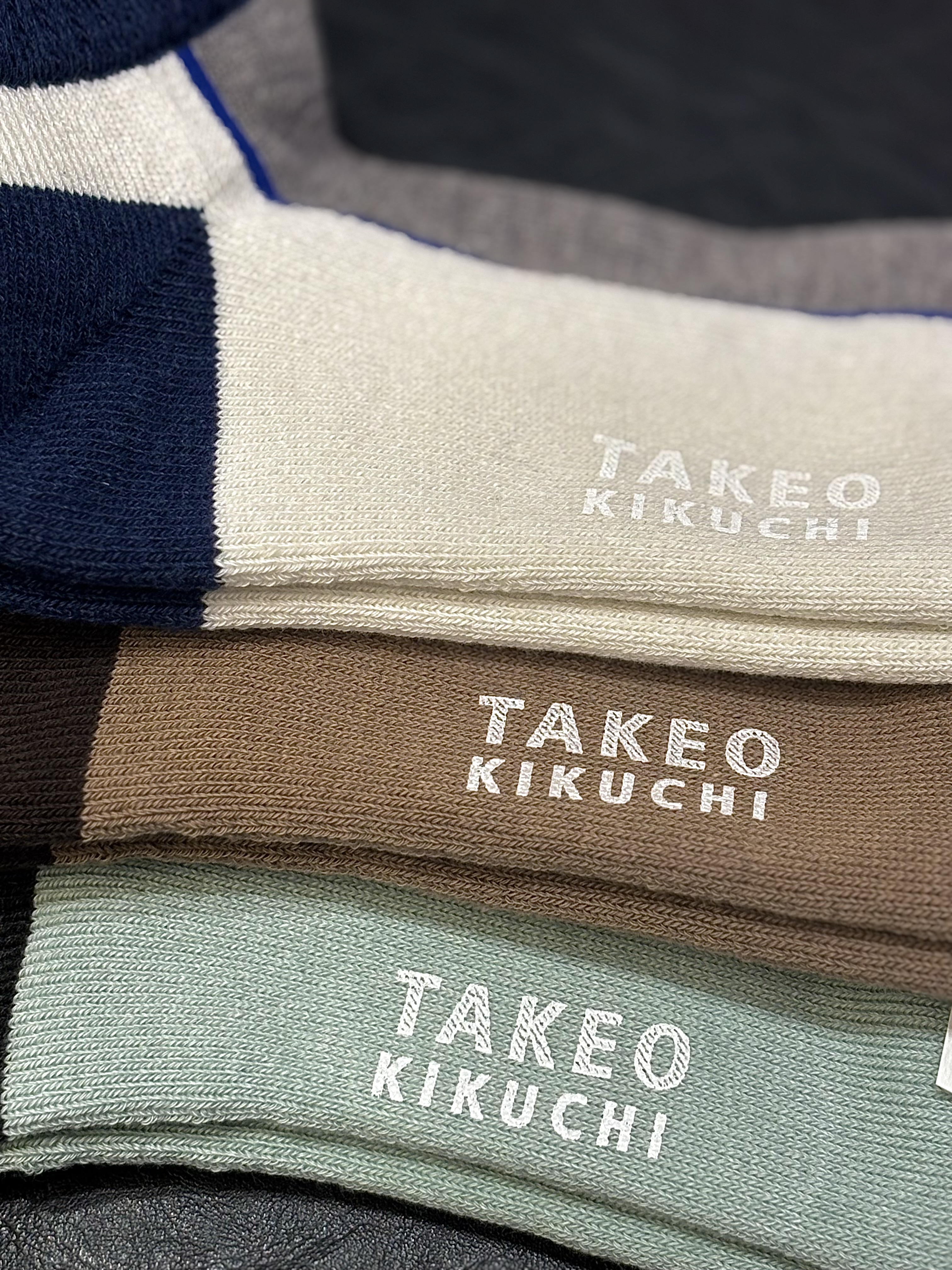 ウララさんの「TAKEO KIKUCHI｜カラーブロックショートソックス」を使ったコーディネート