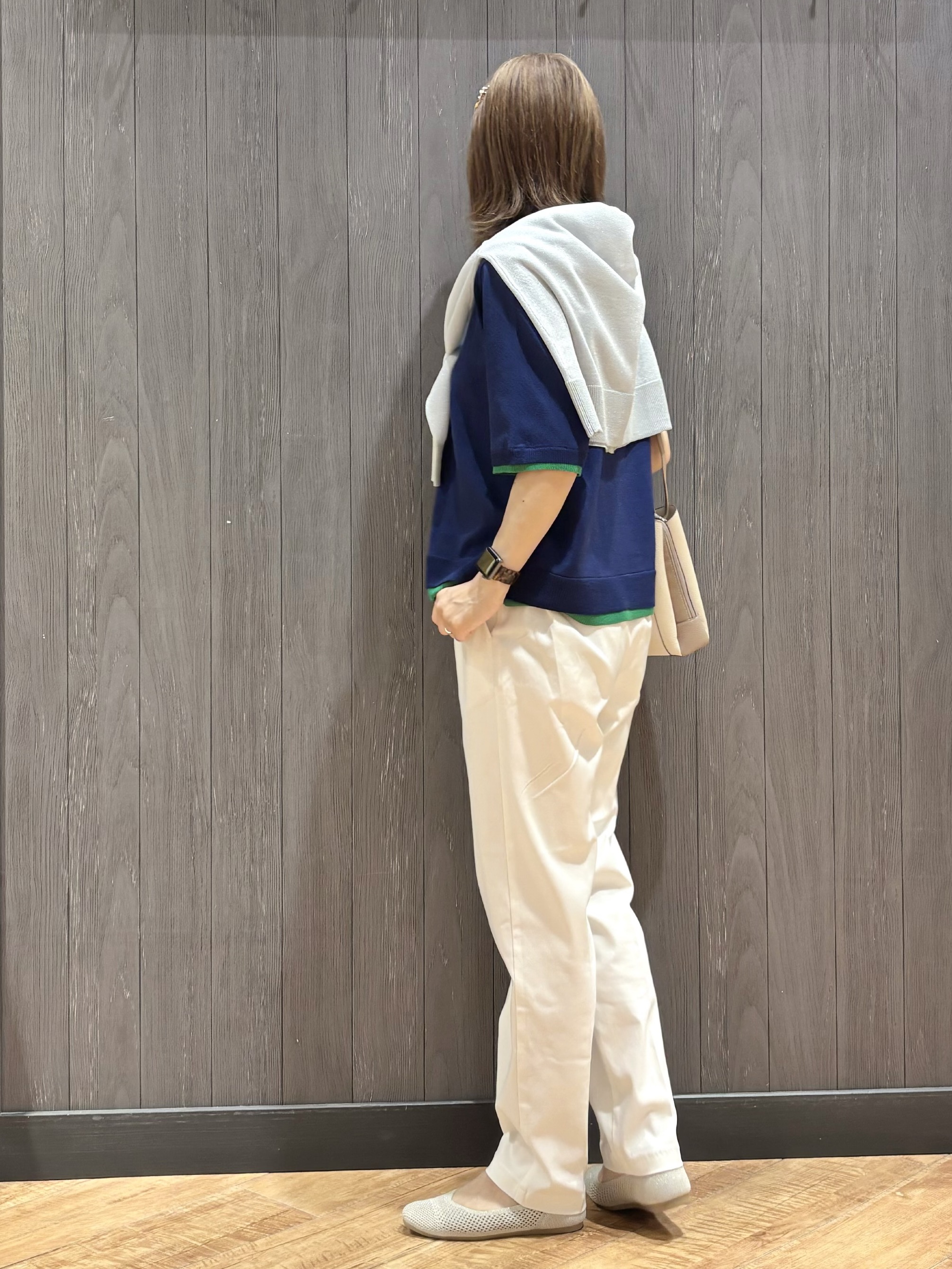 meiさんの「SHOO･LA･RUE｜【二の腕隠れる/コットン混】配色使いで差がつく 洗える五分袖ニット」を使ったコーディネート