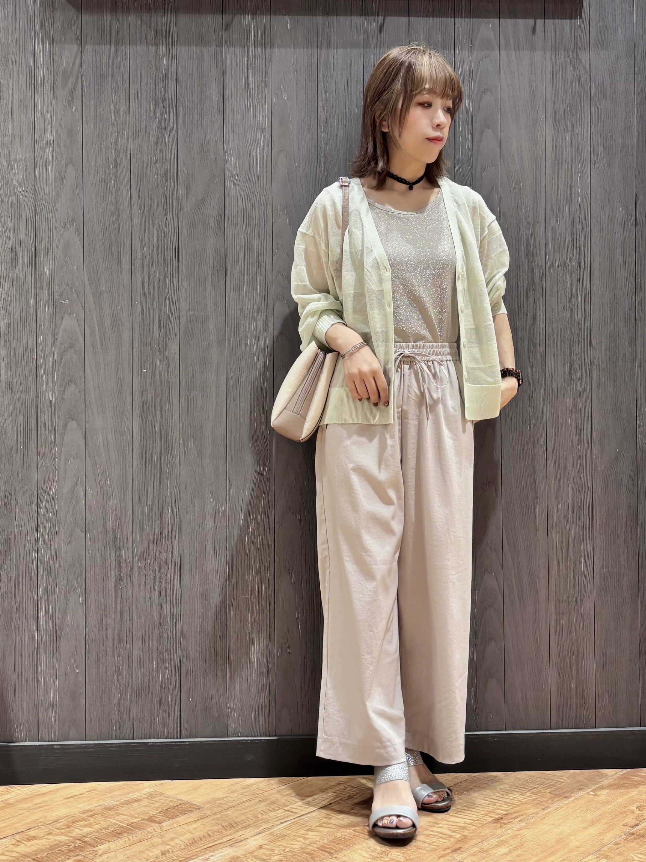 meiさんの「SHOO･LA･RUE｜【洗濯機可/S-LL】涼し気な透け感 日差し冷房対策に シアーボーダーカーディガン」を使ったコーディネート