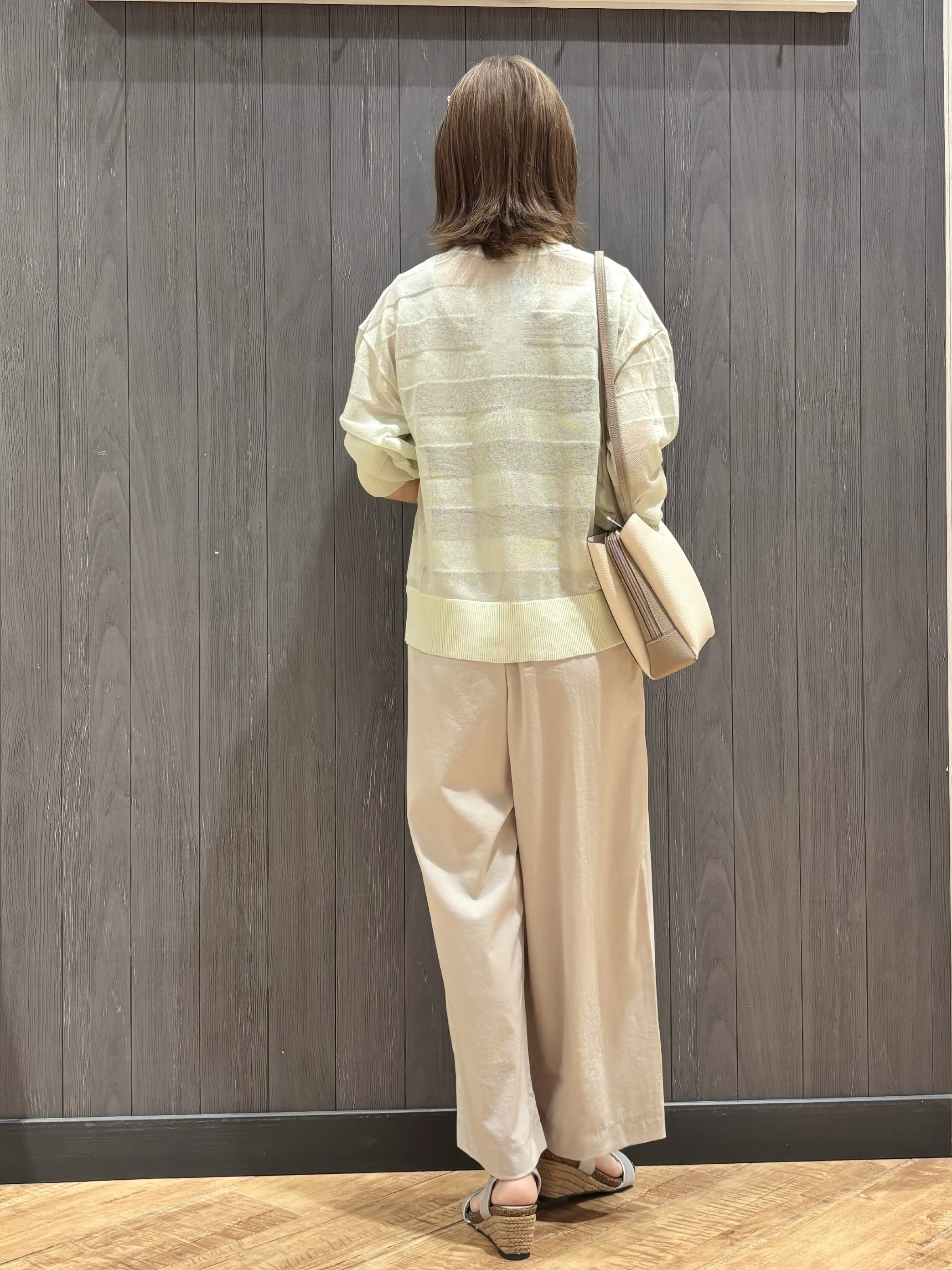 meiさんの「SHOO･LA･RUE｜【洗濯機可/S-LL】涼し気な透け感 日差し冷房対策に シアーボーダーカーディガン」を使ったコーディネート