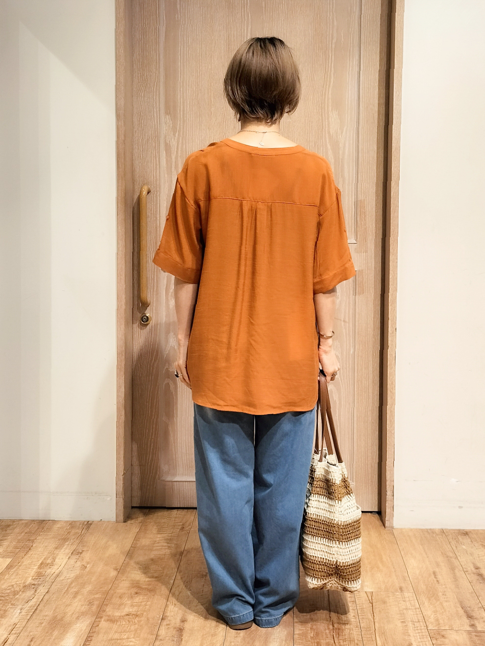 YUKIさんの「SHOO･LA･RUE｜【UV/洗濯機可】お袖の長さが調整出来る シャーリングスキッパーブラウス」を使ったコーディネート
