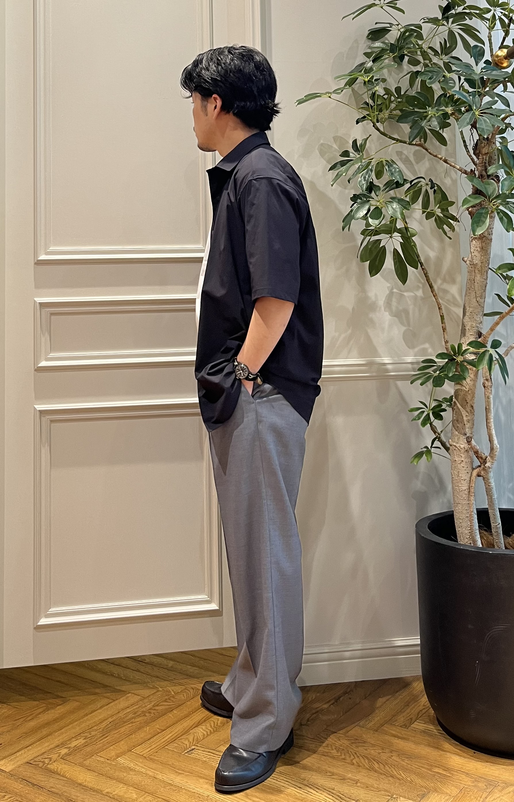 Tokuさんの「DRESSTERIOR｜【接触冷感／抗菌防臭／消臭】ICE CLEAR COTTON モックネックTシャツ」を使ったコーディネート