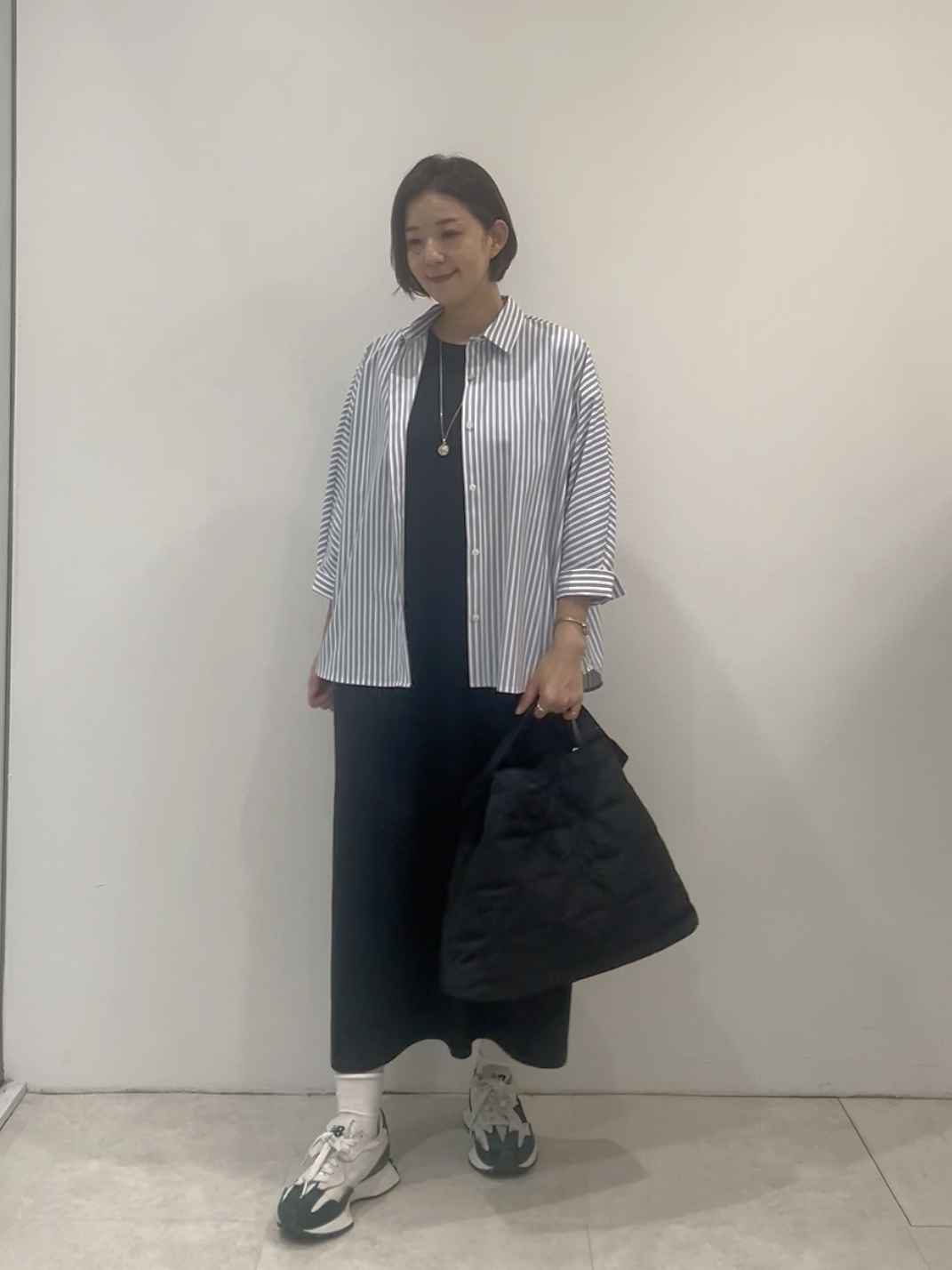 まどかさんの「UNTITLED｜【接触冷感/吸水速乾/UVカット】ドルマンスリーブシャツ」を使ったコーディネート