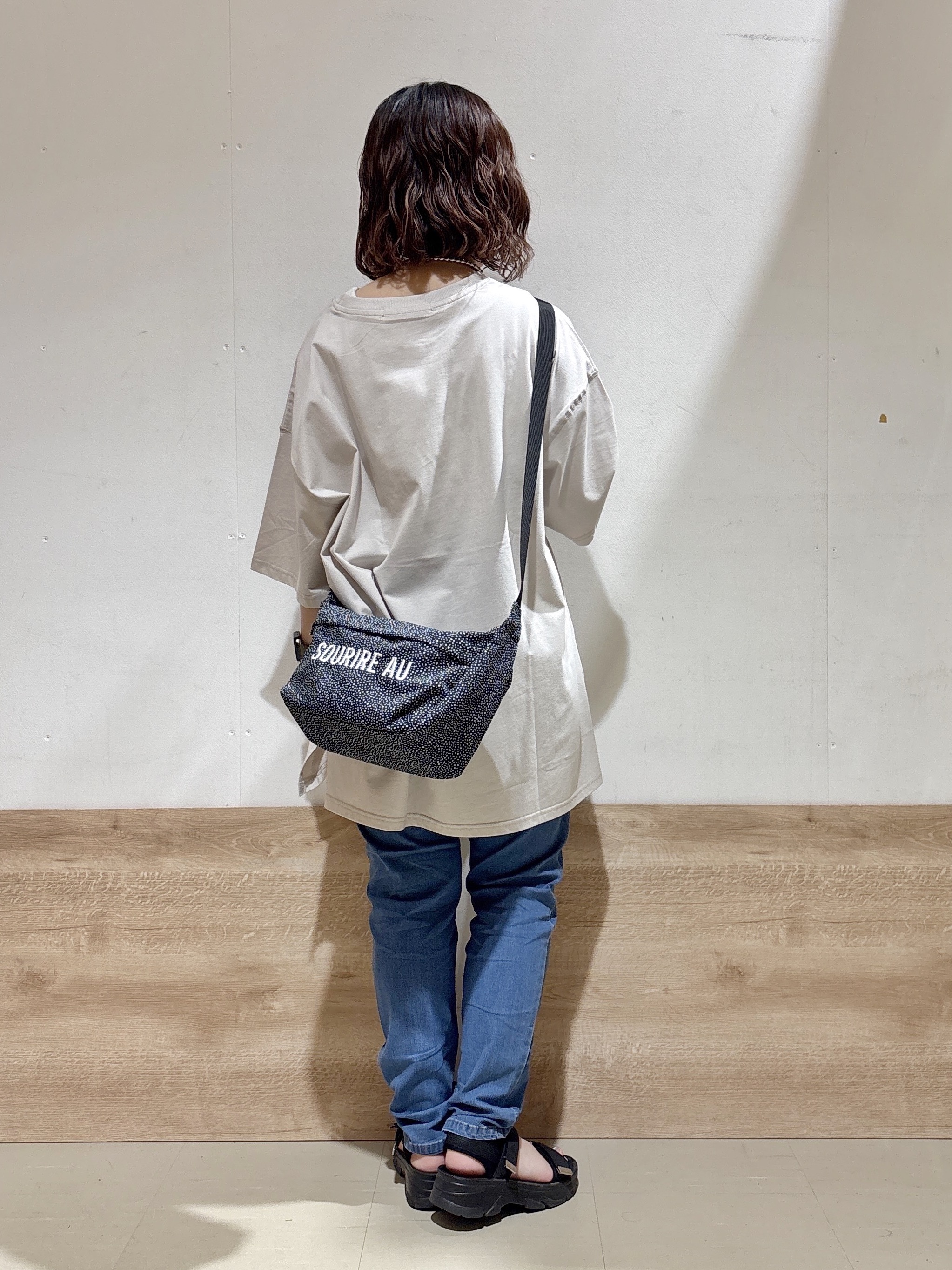 るねさんの「SHOO･LA･RUE｜【体型カバー】ゆるっとBIGアソートTシャツ」を使ったコーディネート