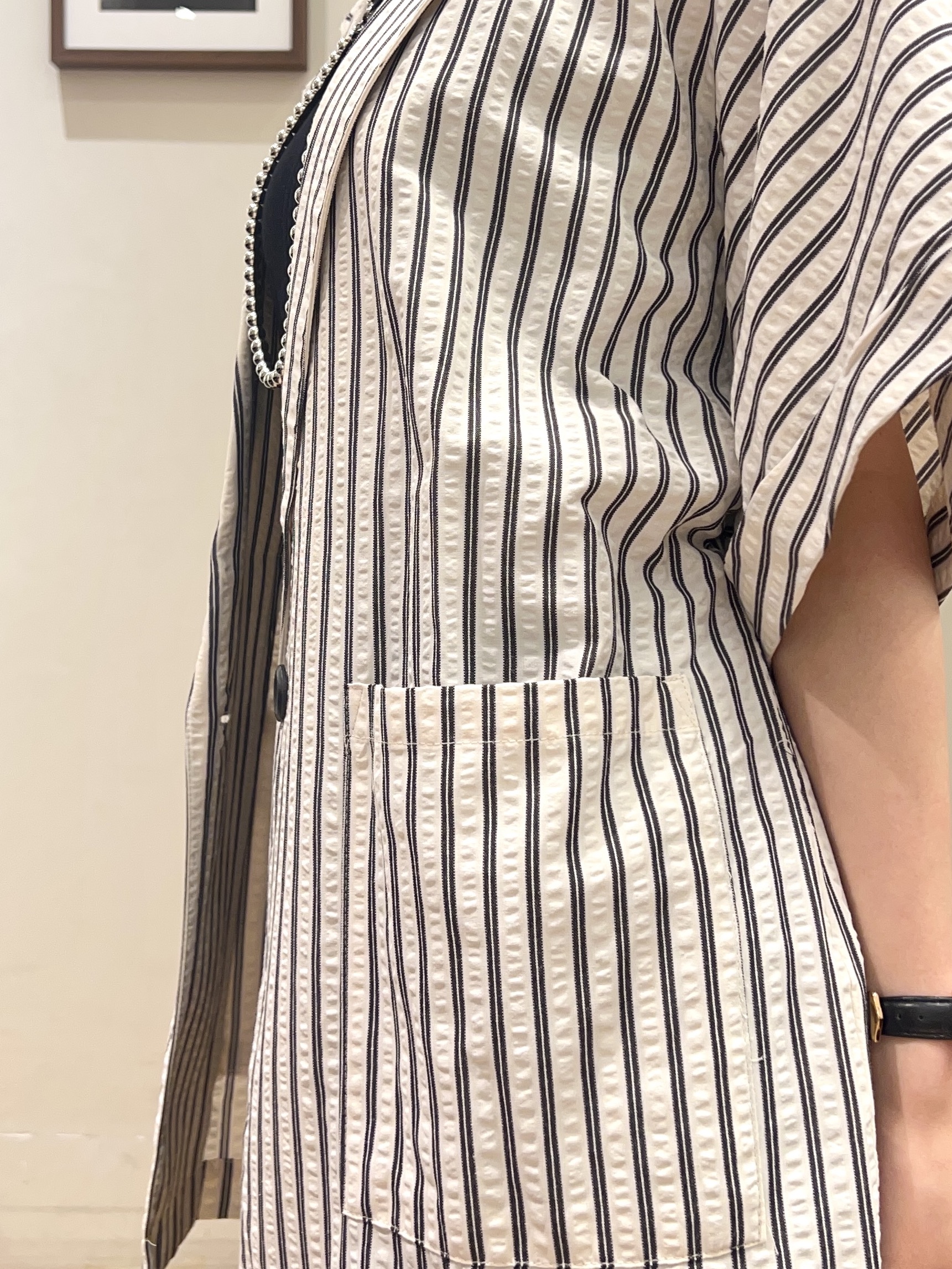 AIRIさんの「SHOO･LA･RUE｜【S-LL/吸水速乾/セットアップ可】羽織るだけで主役になる サッカーストライプシャツジャケット」を使ったコーディネート