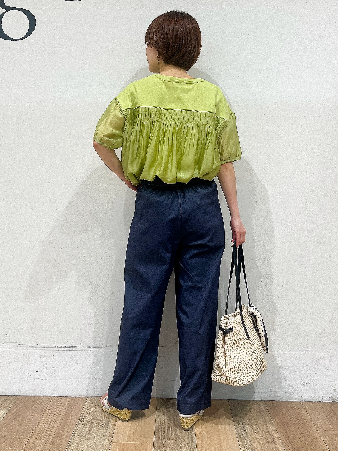 山さんさんの「grove｜【UVカット】体型カバー叶う、バックプリーツTシャツ」を使ったコーディネート