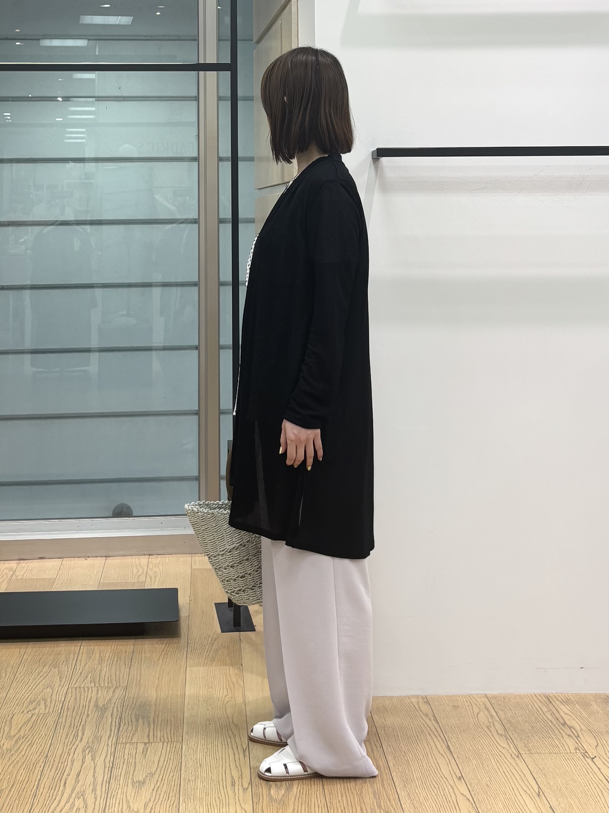 asamiさんの「INDIVI｜【洗える／ドットモチーフ】ケープスリーブブラウス」を使ったコーディネート