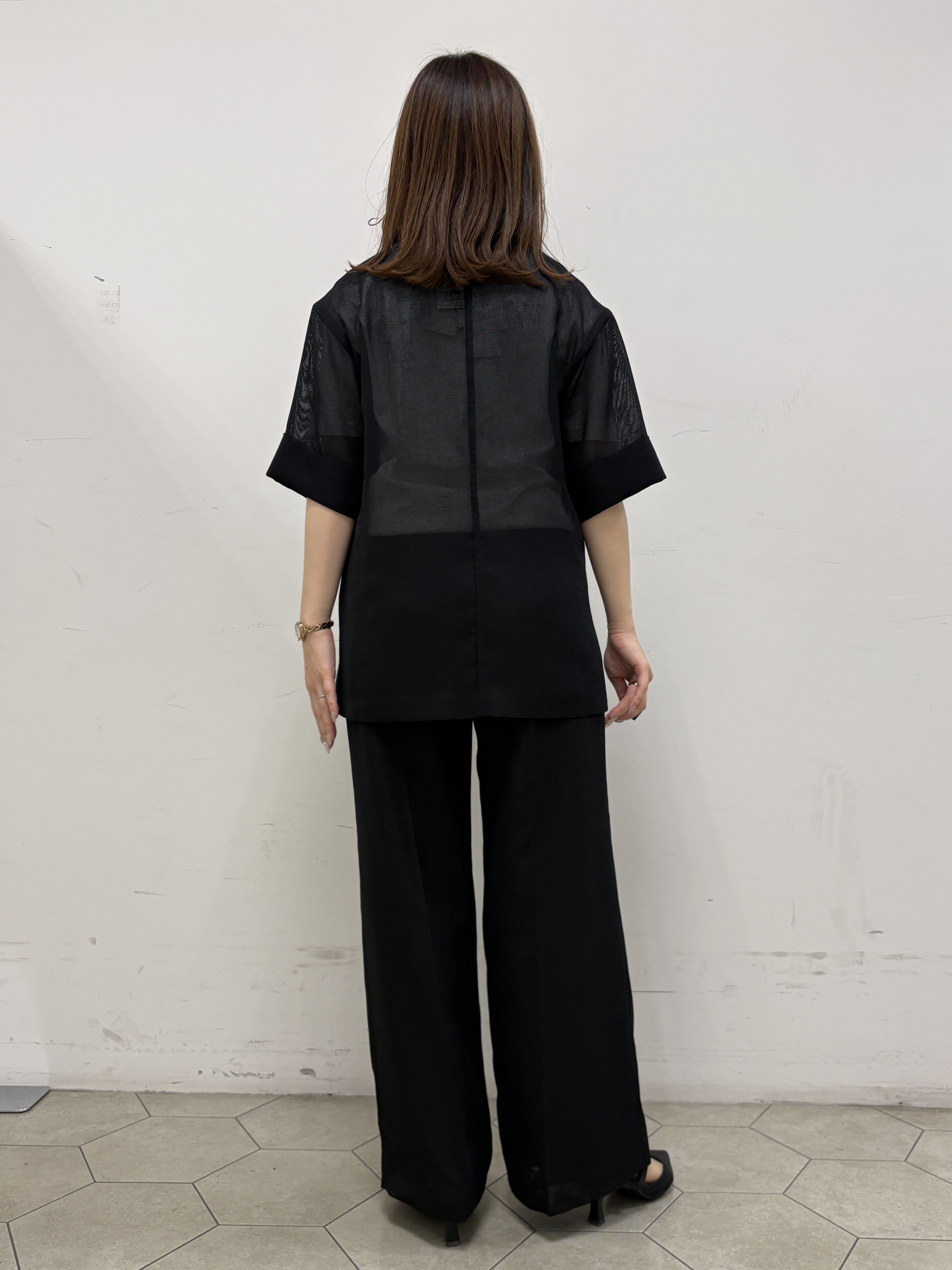 kahoさんの「INDIVI｜【洗える／メッシュ素材／SETUP可能】半袖シアージャケット」を使ったコーディネート