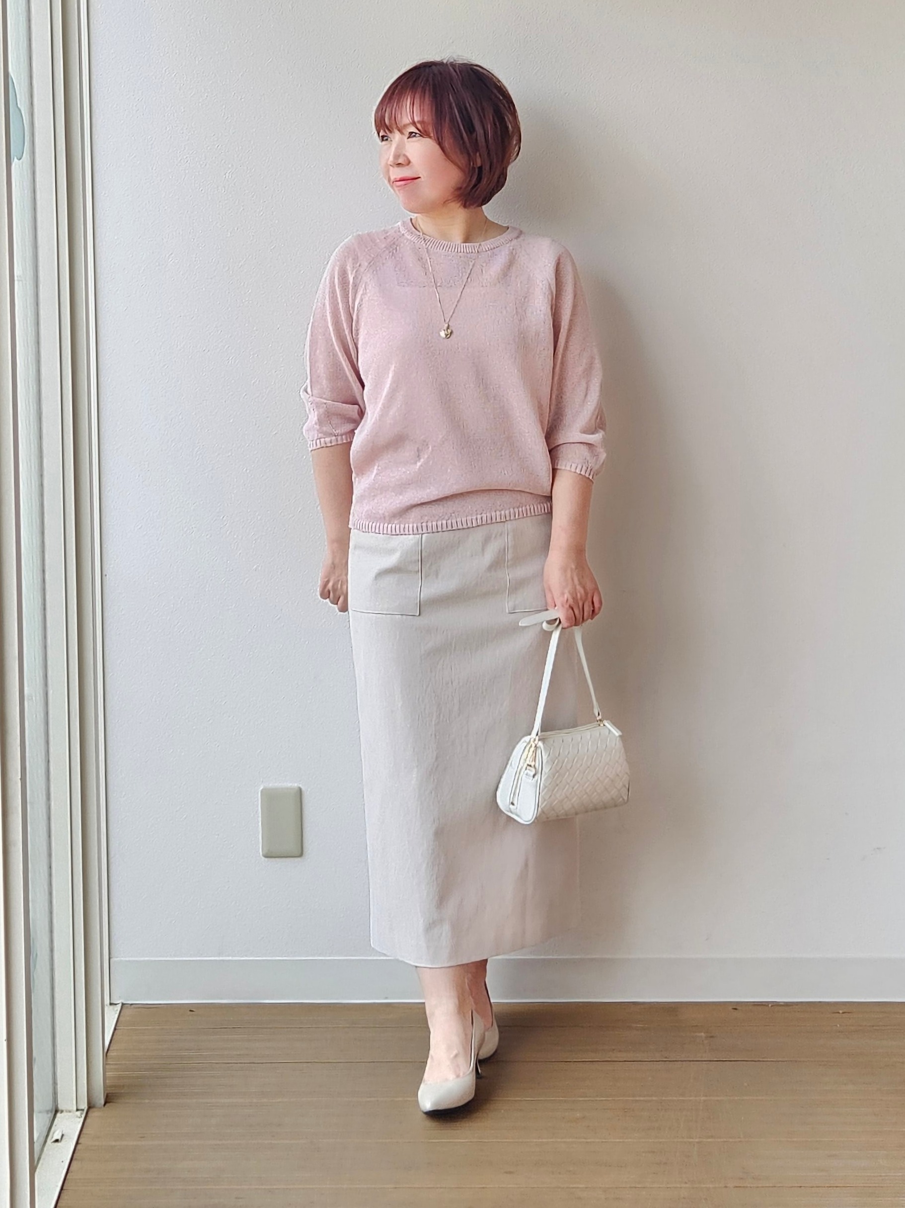 やじまさんの「UNTITLED｜【洗える/ゆったり】クルーネックドライニット」を使ったコーディネート