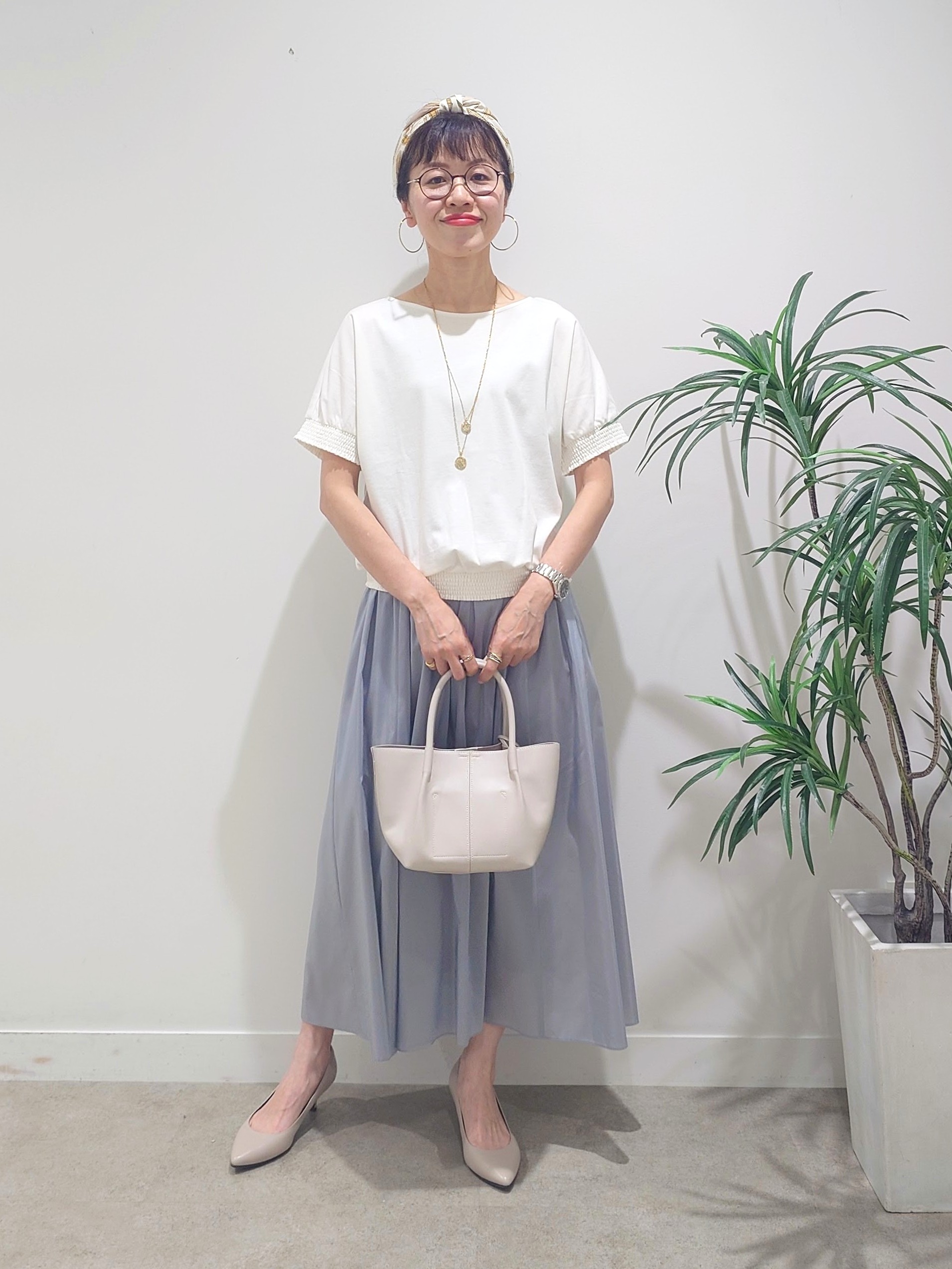 MUTSUKOさんの「UNTITLED｜【接触冷感/汗染み防止/吸水速乾/UVカット】シャーリングプルオーバー」を使ったコーディネート