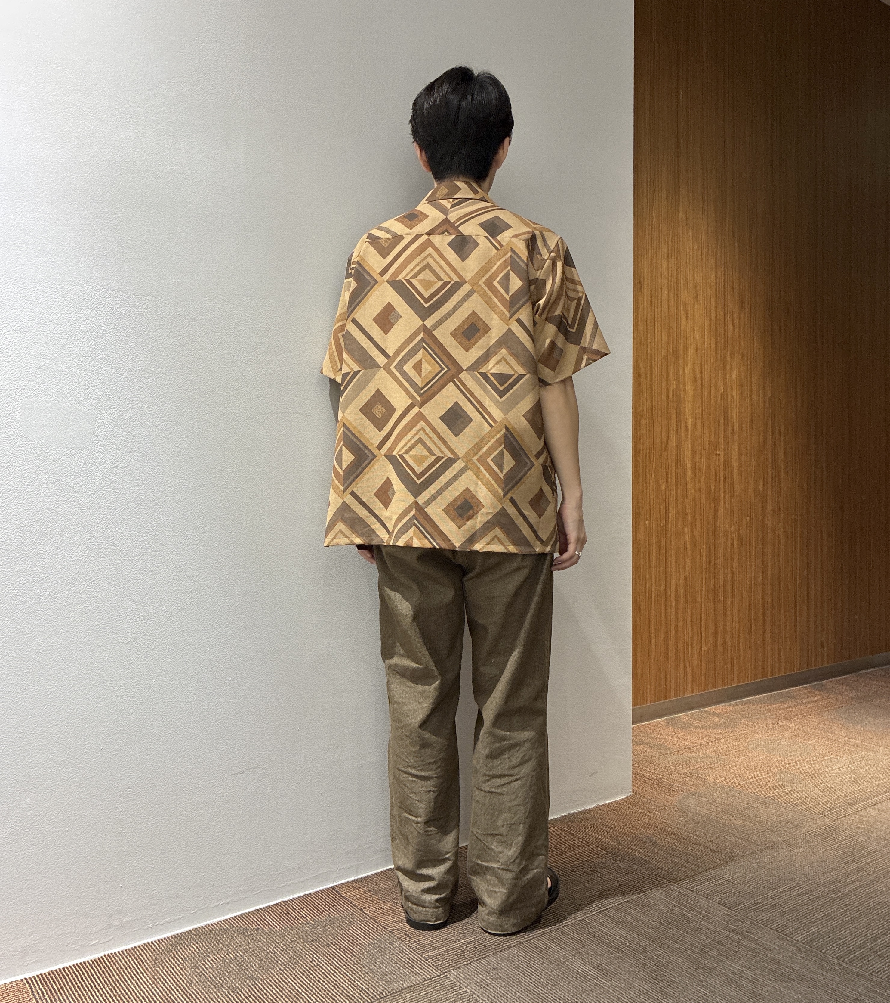 わいずみさんの「TAKEO KIKUCHI｜【吸汗速乾】タイル柄プリント 半袖シャツ」を使ったコーディネート