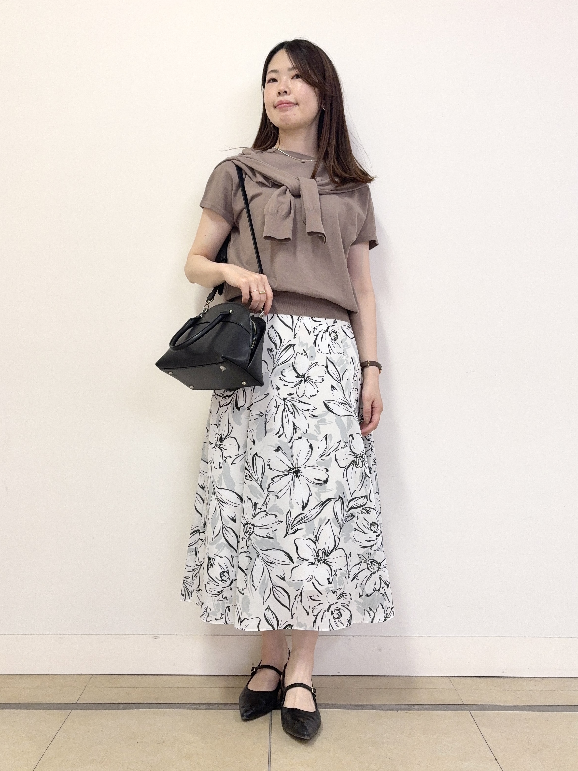 asamiさんの「UNTITLED｜◆【9色展開/アンサンブル可】コットンクルーネックカーディガン」を使ったコーディネート
