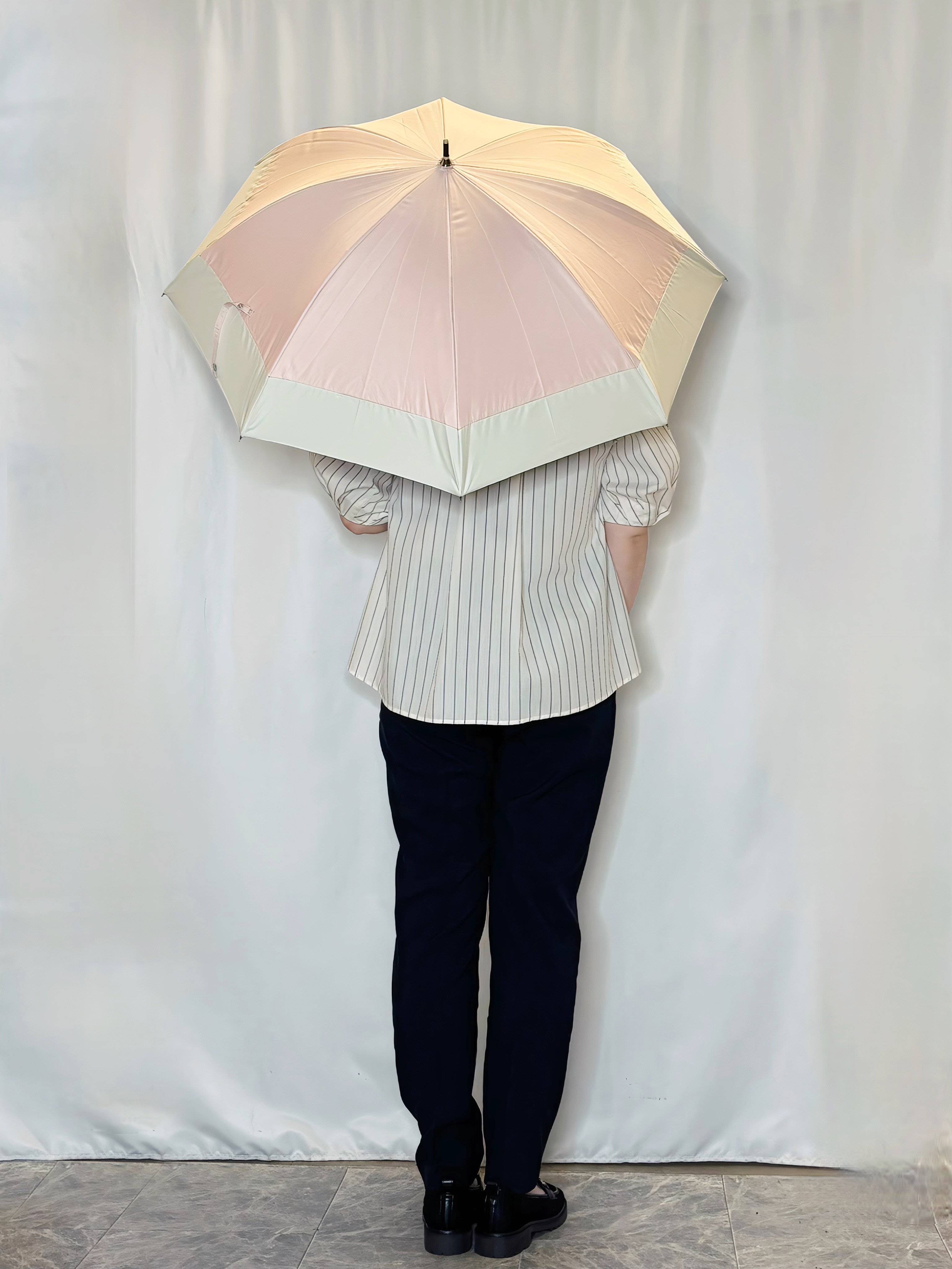 たみさんの「SHOO･LA･RUE｜【高レビュー/洗濯後しわになりにくい/インせず着られる】自然に体型カバー 麻調ペプラムブラウス」を使ったコーディネート