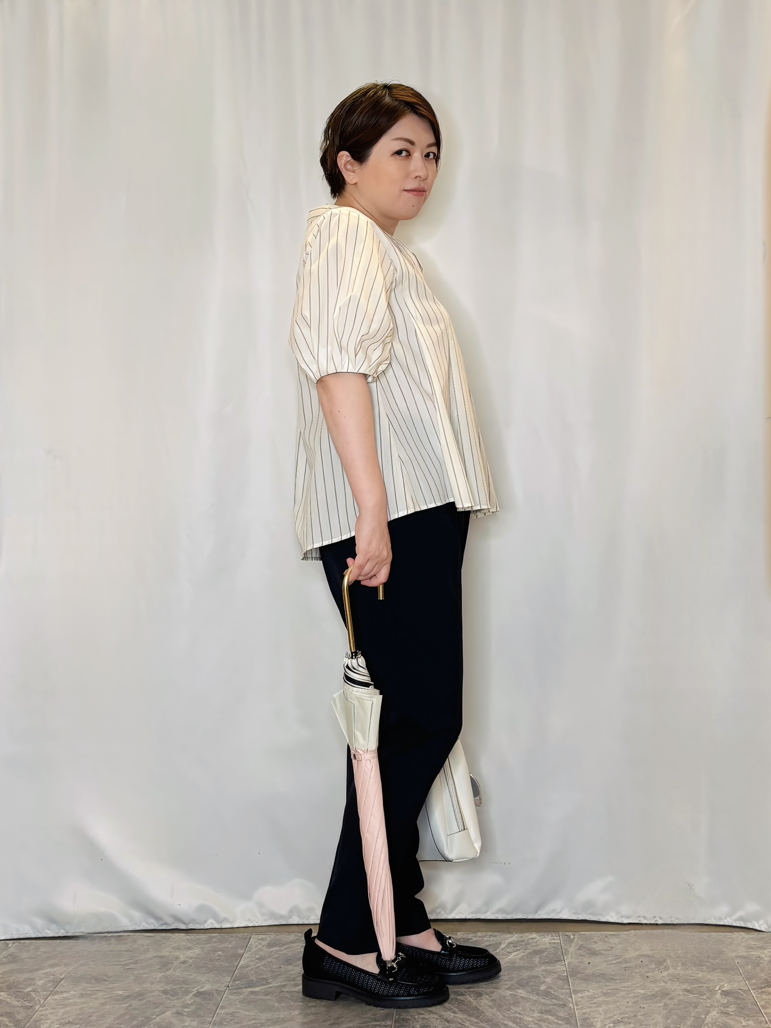 たみさんの「SHOO･LA･RUE｜【高レビュー/洗濯後しわになりにくい/インせず着られる】自然に体型カバー 麻調ペプラムブラウス」を使ったコーディネート