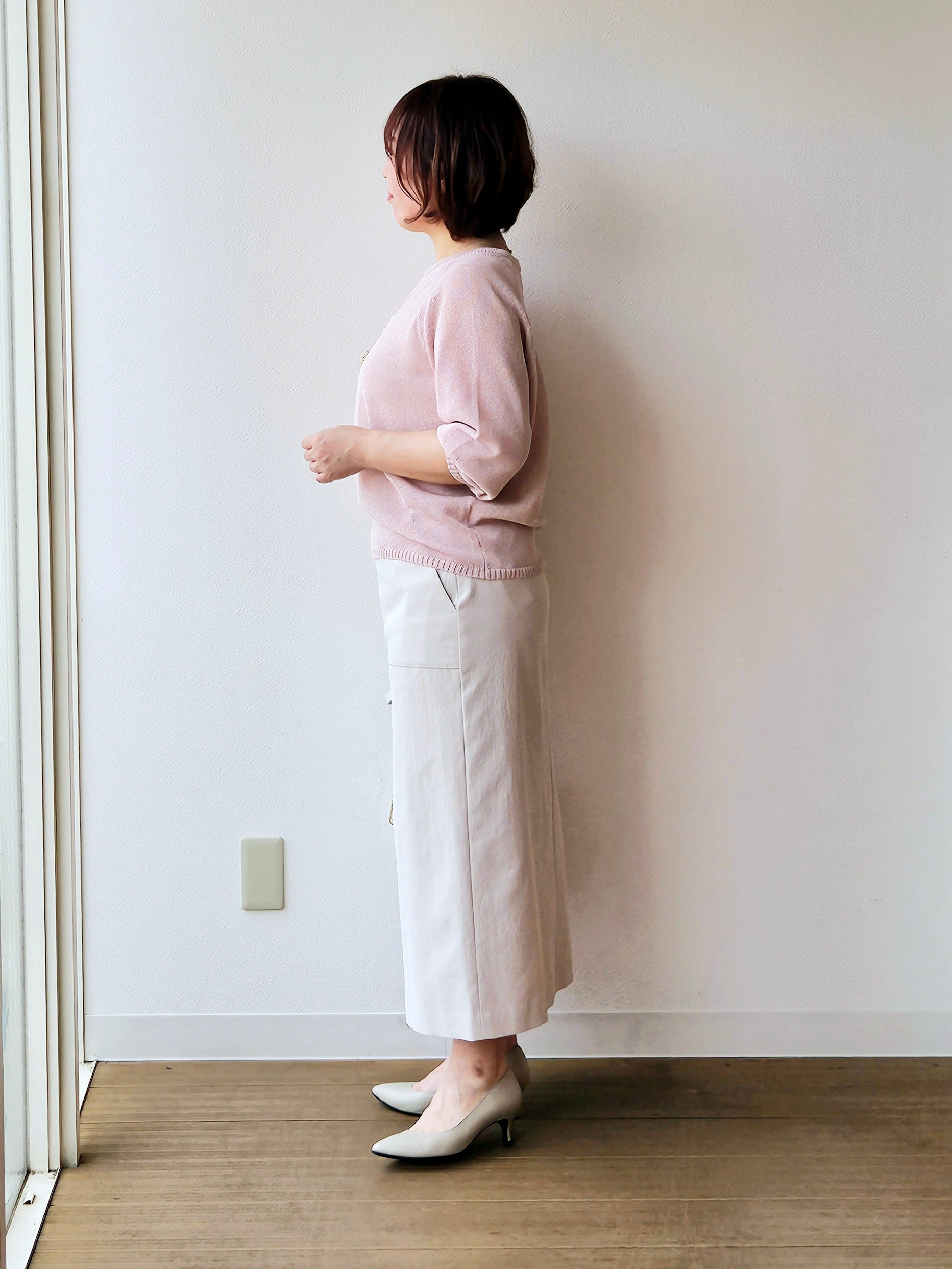 やじまさんの「UNTITLED｜【洗える/ゆったり】クルーネックドライニット」を使ったコーディネート