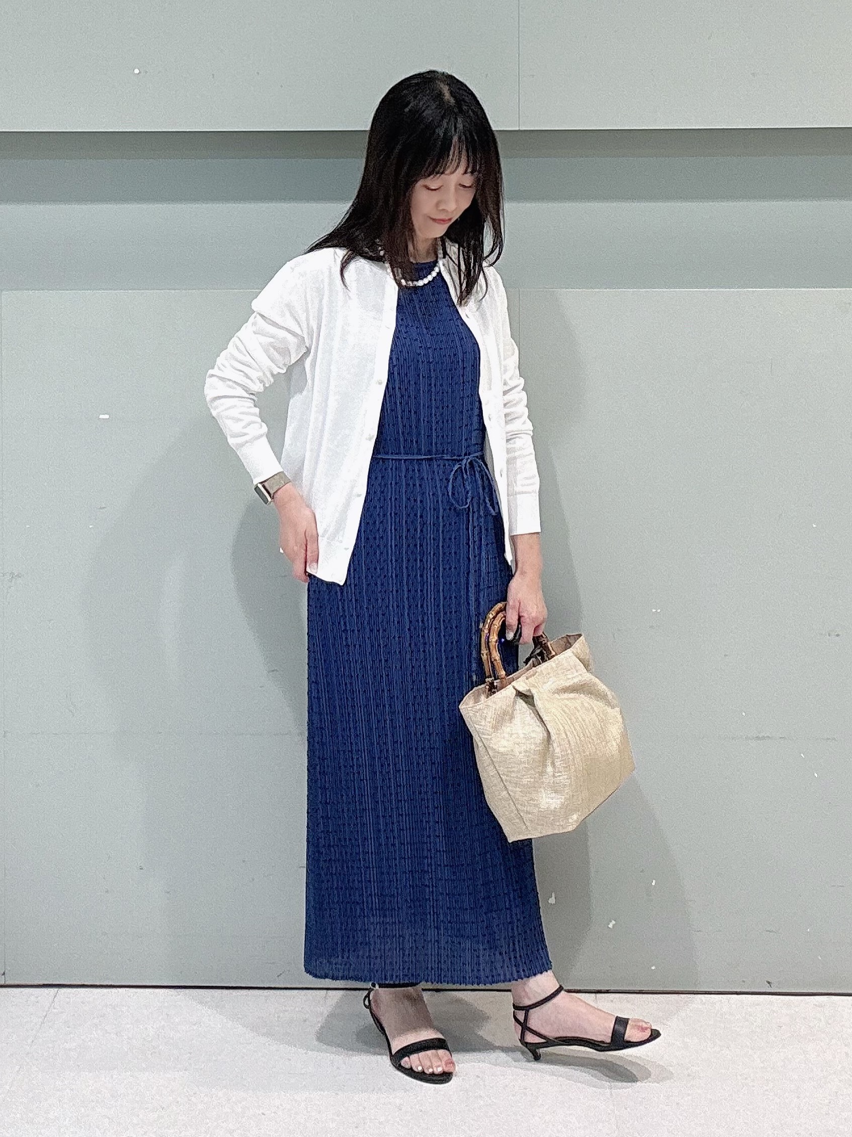 makiさんの「UNTITLED｜◆【9色展開/アンサンブル可】コットンクルーネックカーディガン」を使ったコーディネート