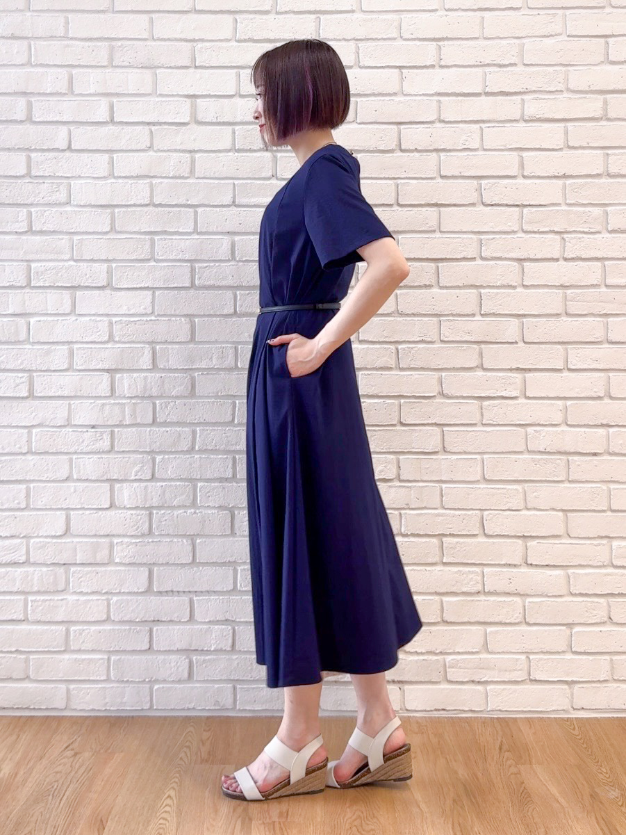 𝐜𝐡𝐢𝐤𝐚さんの「SHOO･LA･RUE｜【S-LL/洗濯機可/セットアップ可】軽凛(かろりん) 切替ワンピース」を使ったコーディネート