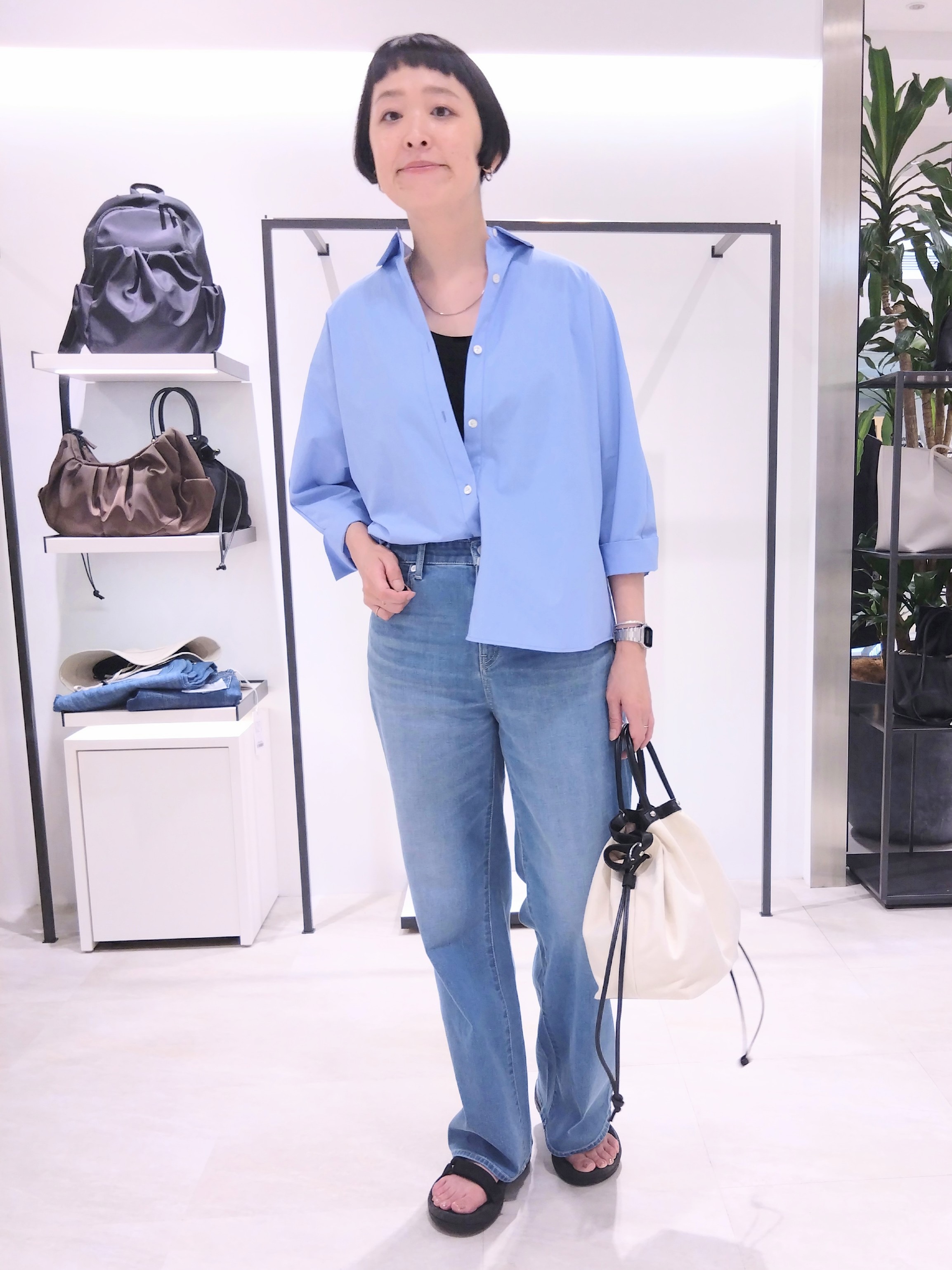まちこさんの「UNTITLED｜【接触冷感/吸水速乾/UVカット】ドルマンスリーブシャツ」を使ったコーディネート