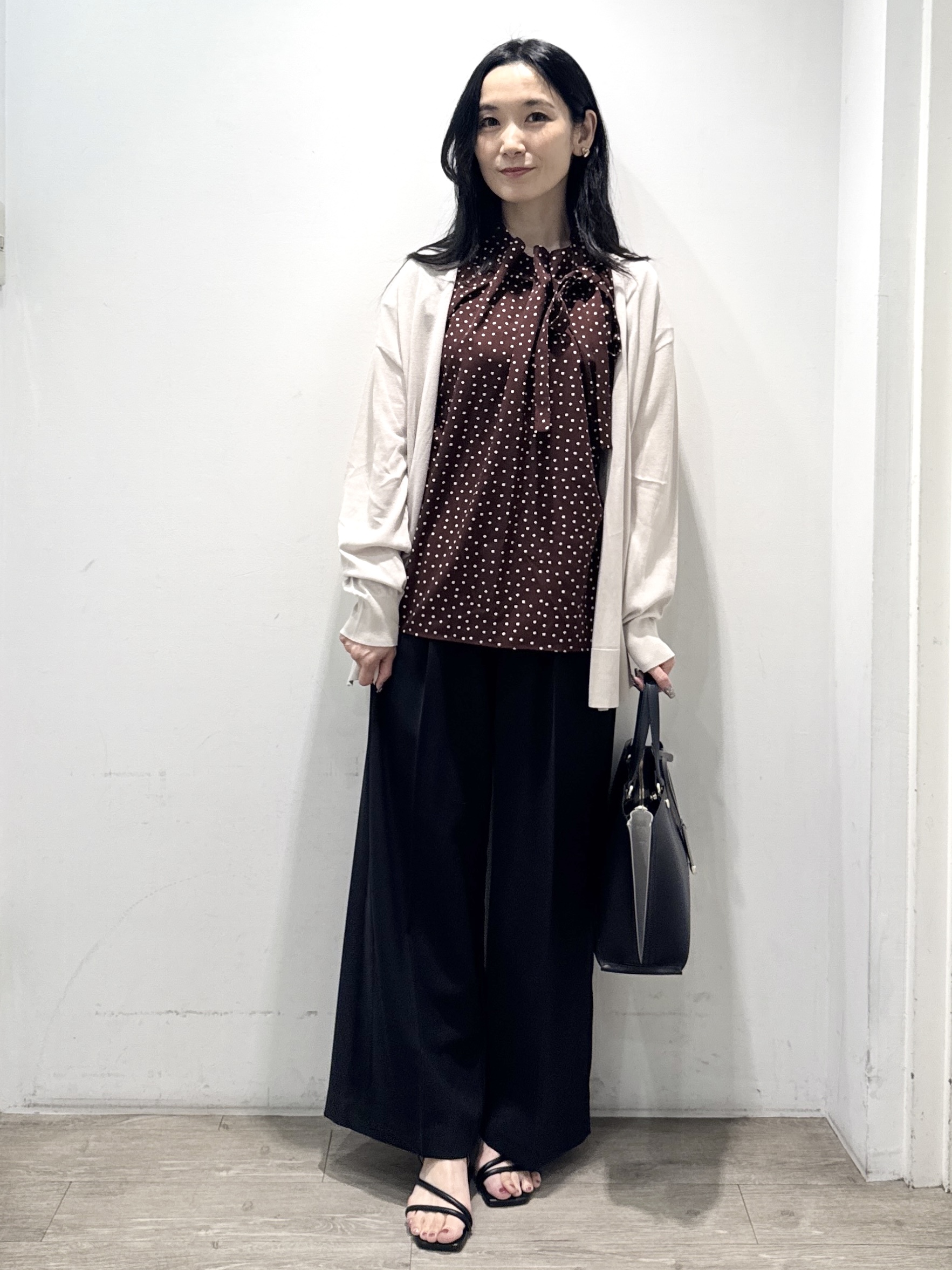 yuicciさんの「OPAQUE.CLIP｜【接触冷感】ニットカーディガン《洗濯機OK／抗ピリング》」を使ったコーディネート