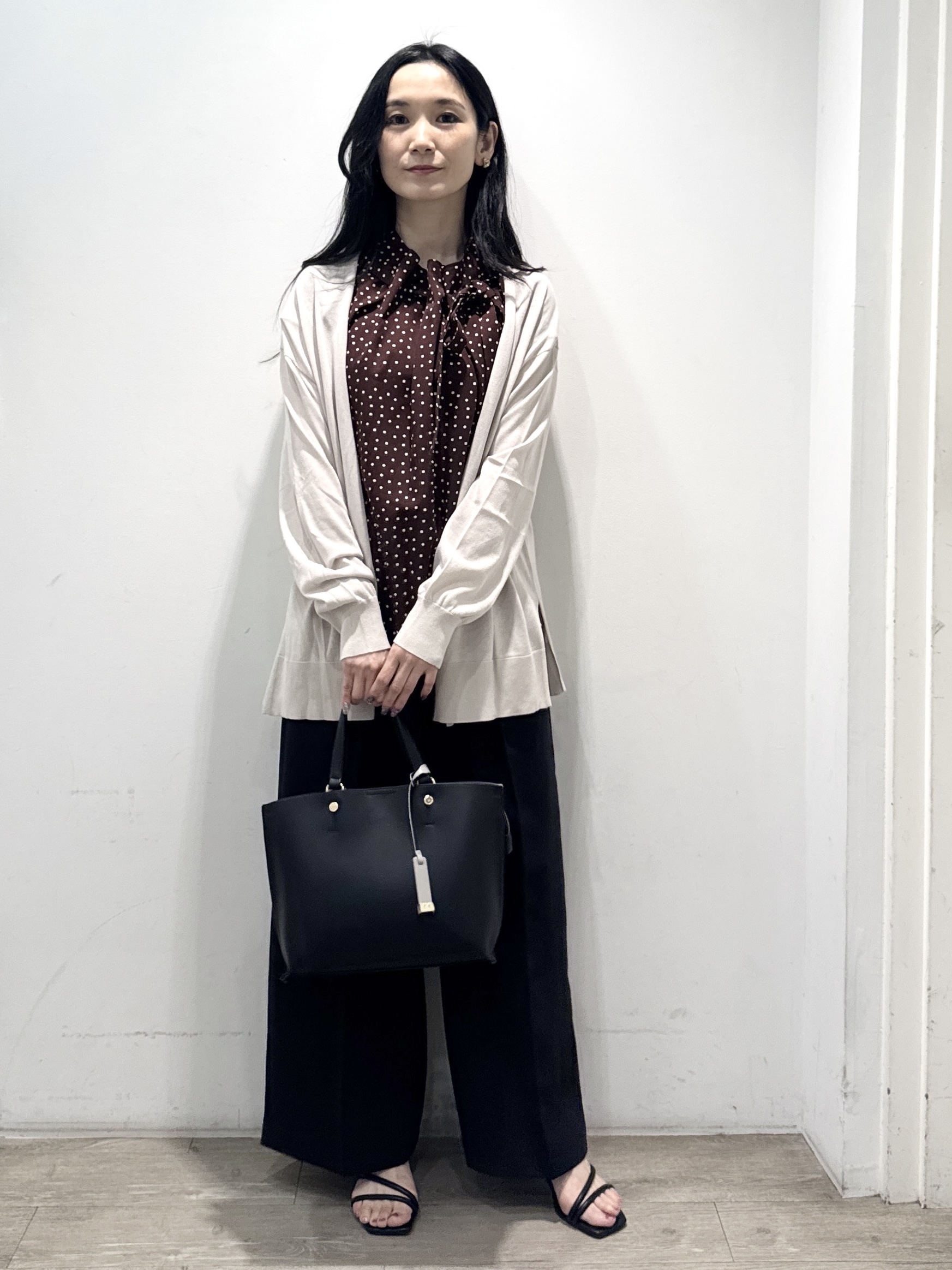 yuicciさんの「OPAQUE.CLIP｜【接触冷感】ニットカーディガン《洗濯機OK／抗ピリング》」を使ったコーディネート