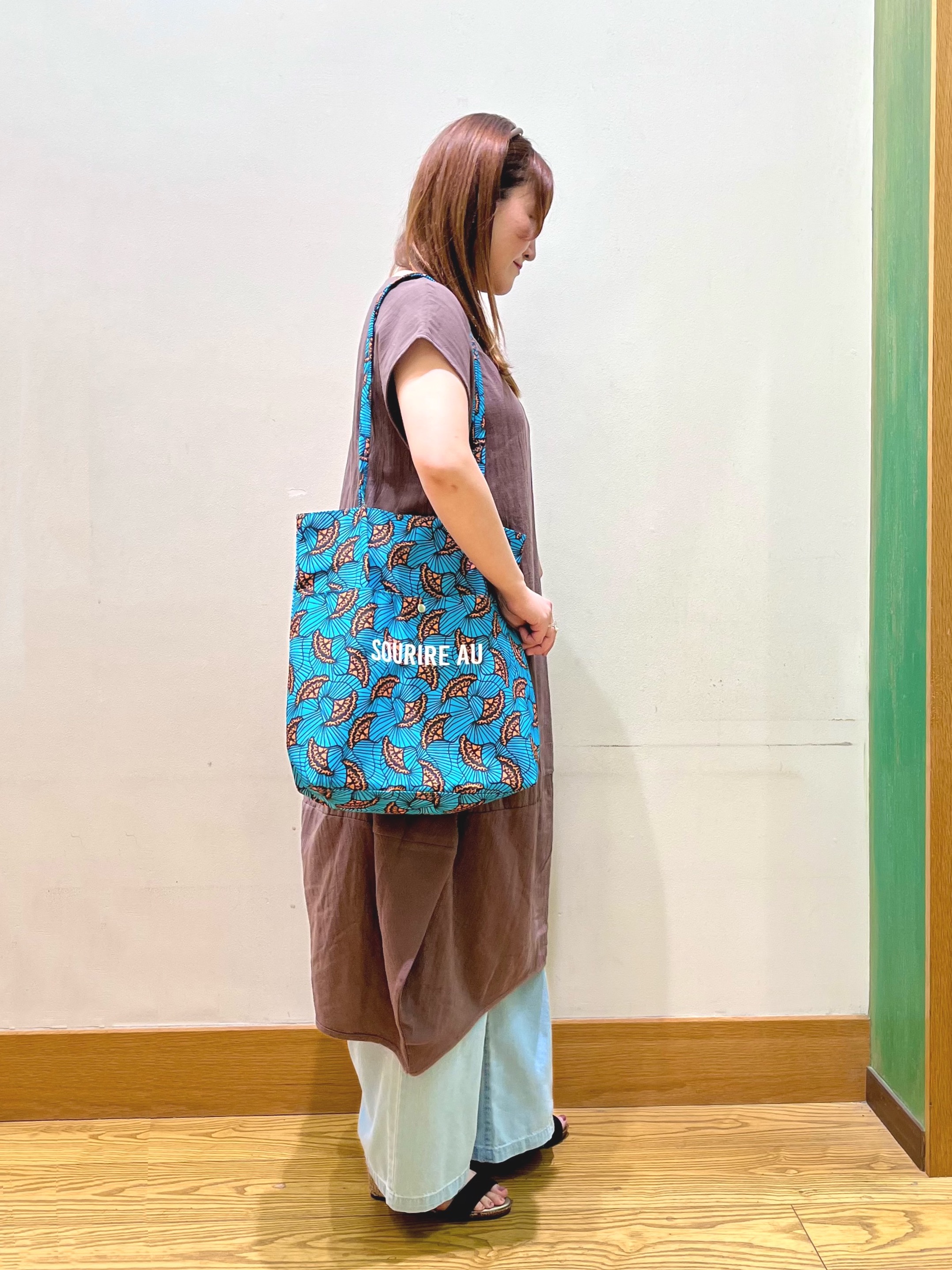 ゆっきーさんの「SHOO･LA･RUE｜【S-LL/洗濯機可/体型カバー】綿100％ ふんわりラインが女性らしい コクーンワンピース」を使ったコーディネート