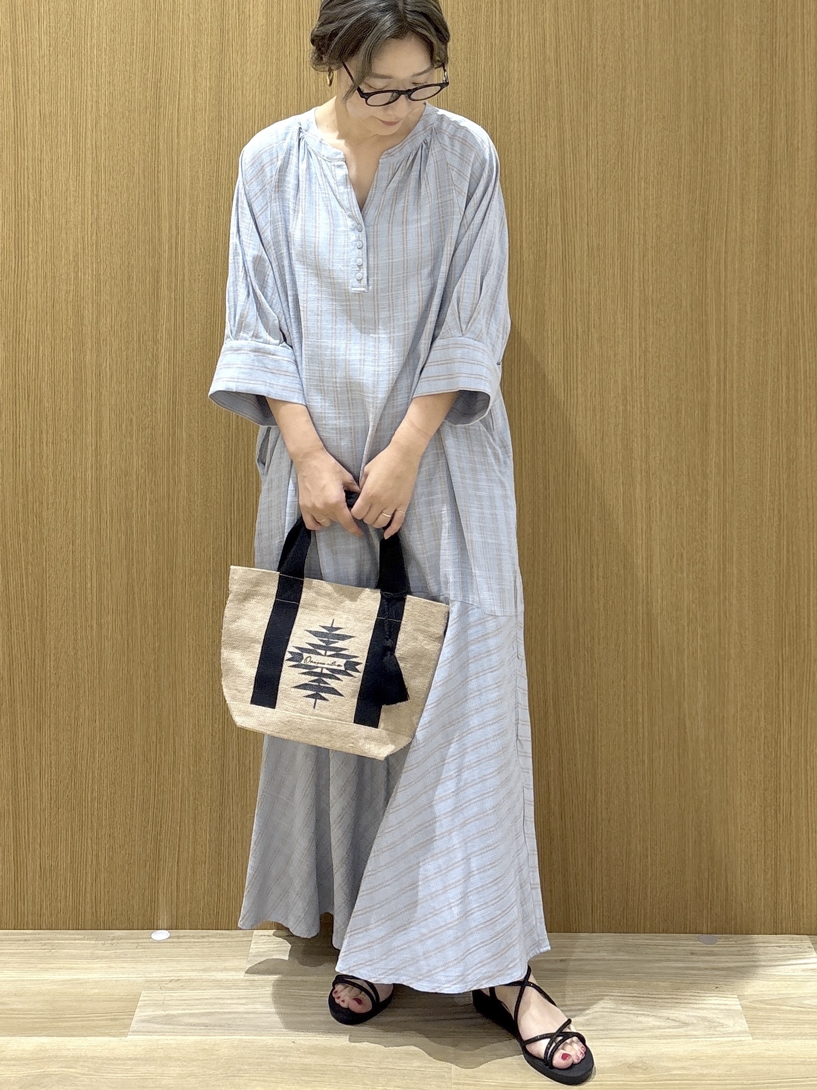 たけねぇさんの「OPAQUE.CLIP｜キーネックロングワンピース【洗える】」を使ったコーディネート