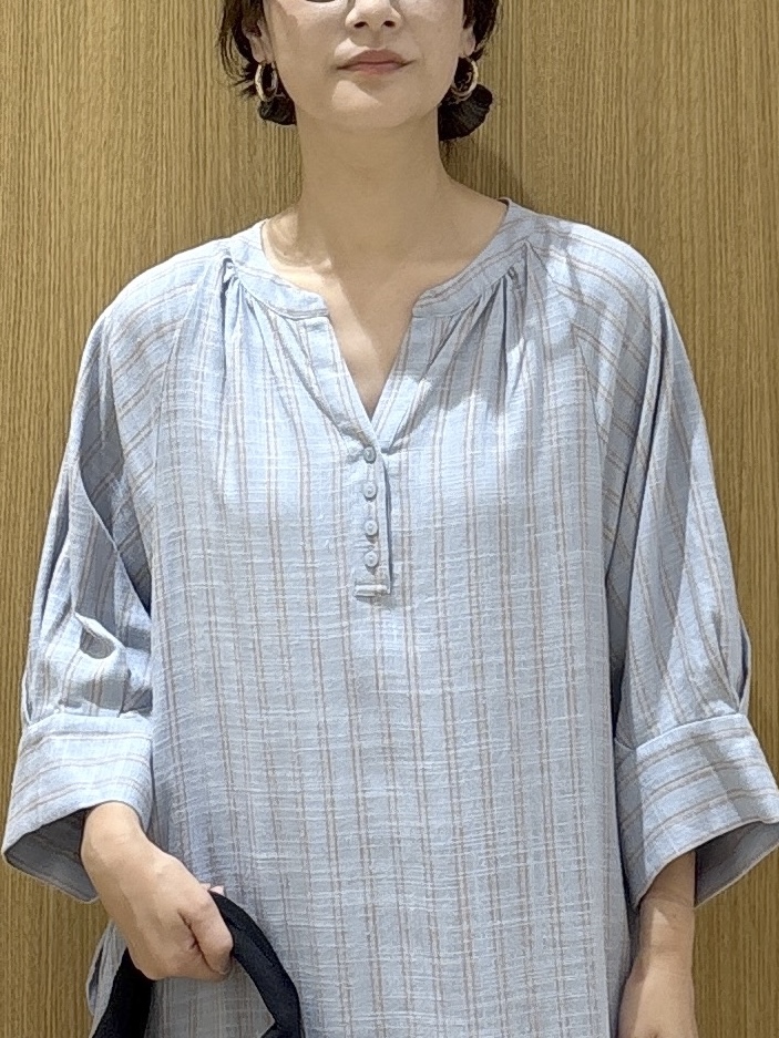 たけねぇさんの「OPAQUE.CLIP｜キーネックロングワンピース【洗える】」を使ったコーディネート