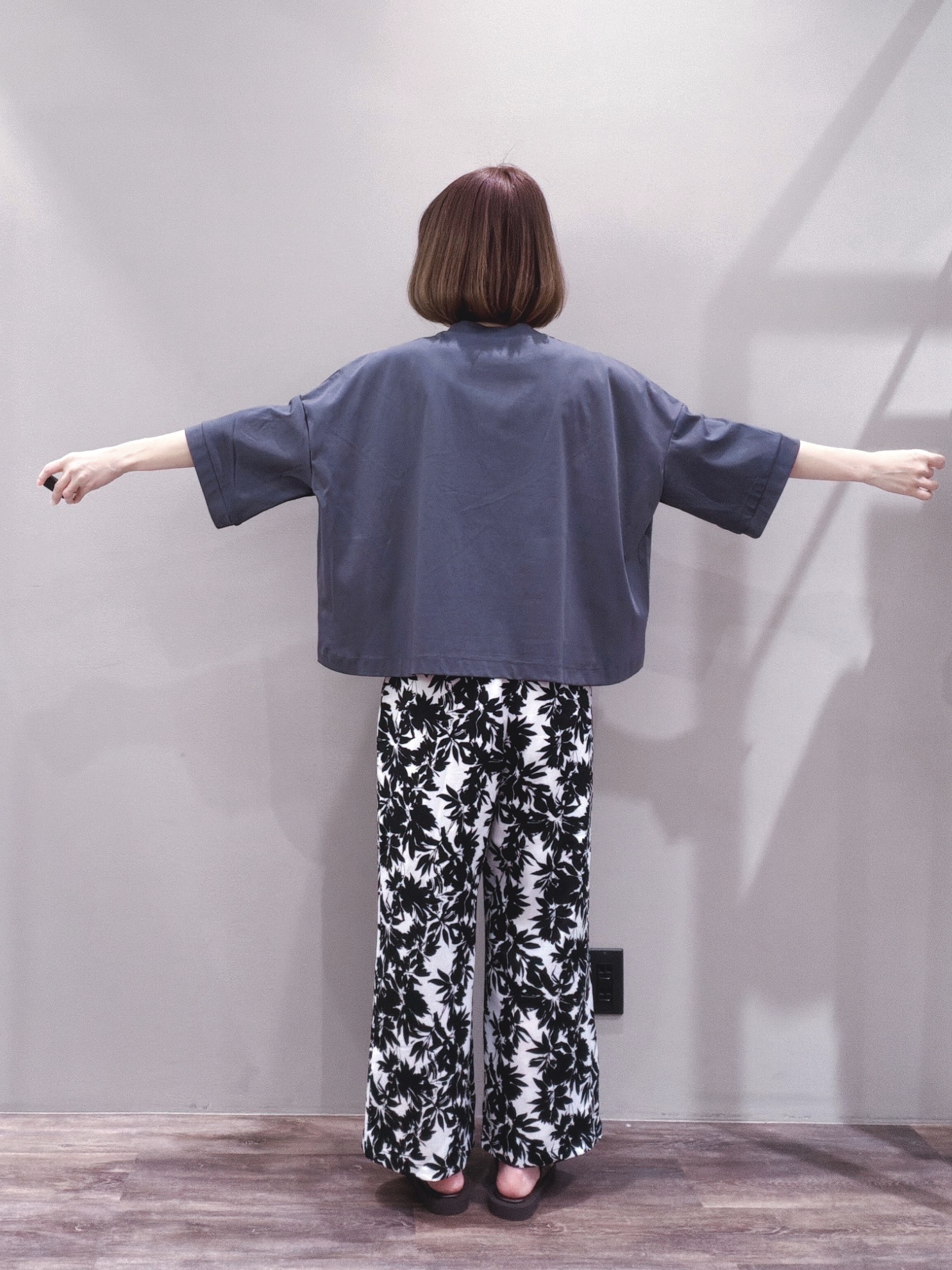 Satoさんの「Dessin｜【体型カバー】美光沢カットソーボクシーシルエット」を使ったコーディネート