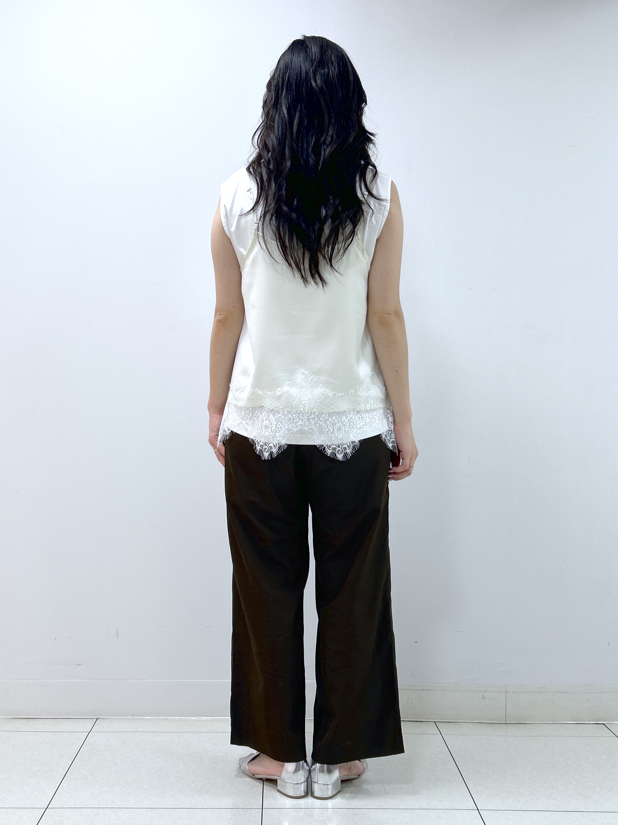 Kaiさんの「Dessin｜【接触冷感/UVカット】美光沢ノースリーブカットソー」を使ったコーディネート
