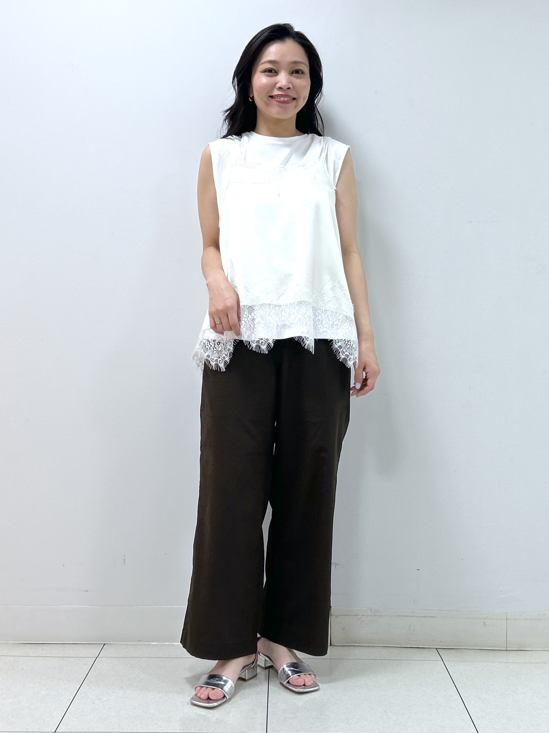Kaiさんの「Dessin｜【接触冷感/UVカット】美光沢ノースリーブカットソー」を使ったコーディネート