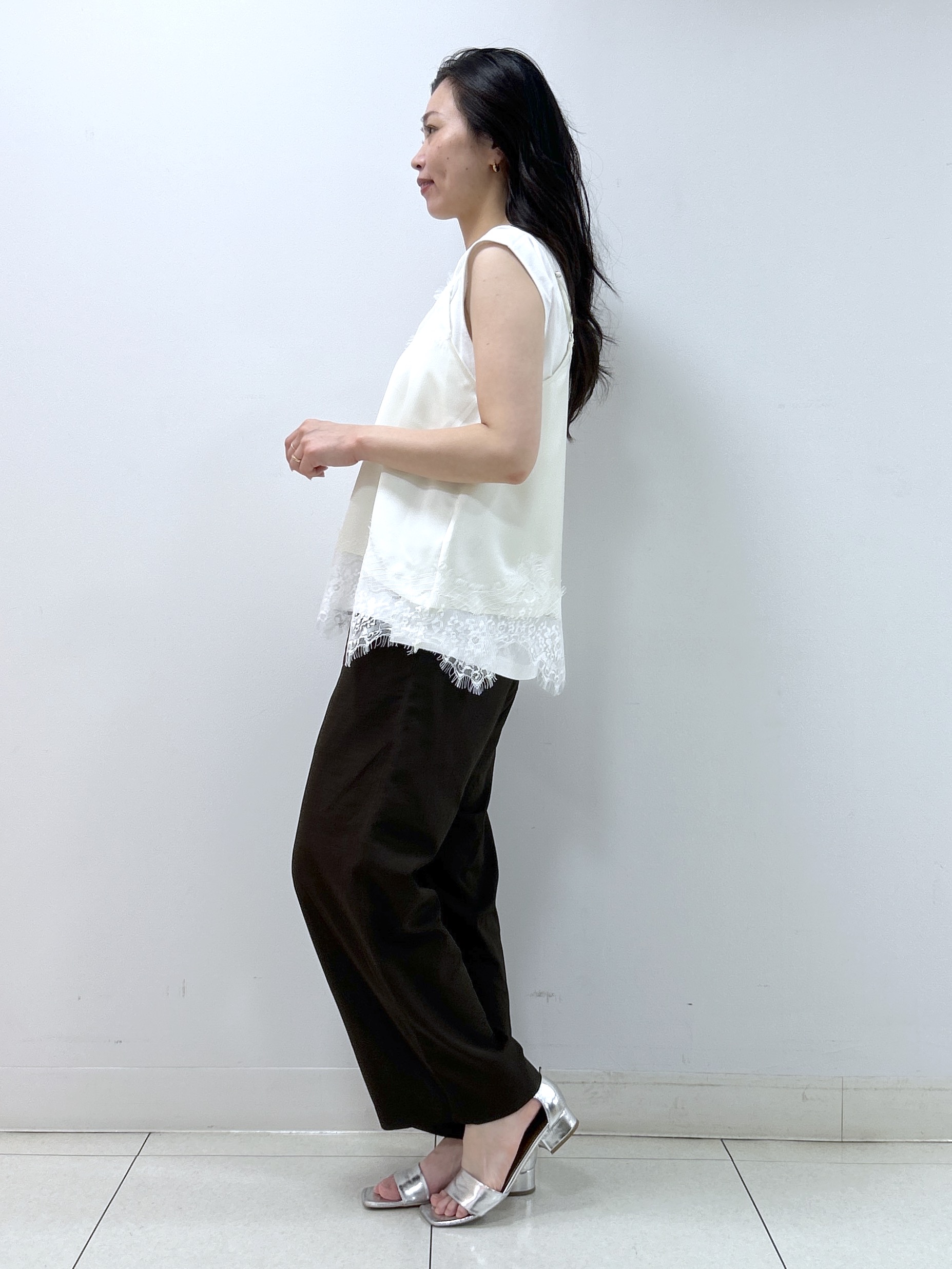 Kaiさんの「Dessin｜【接触冷感/UVカット】美光沢ノースリーブカットソー」を使ったコーディネート