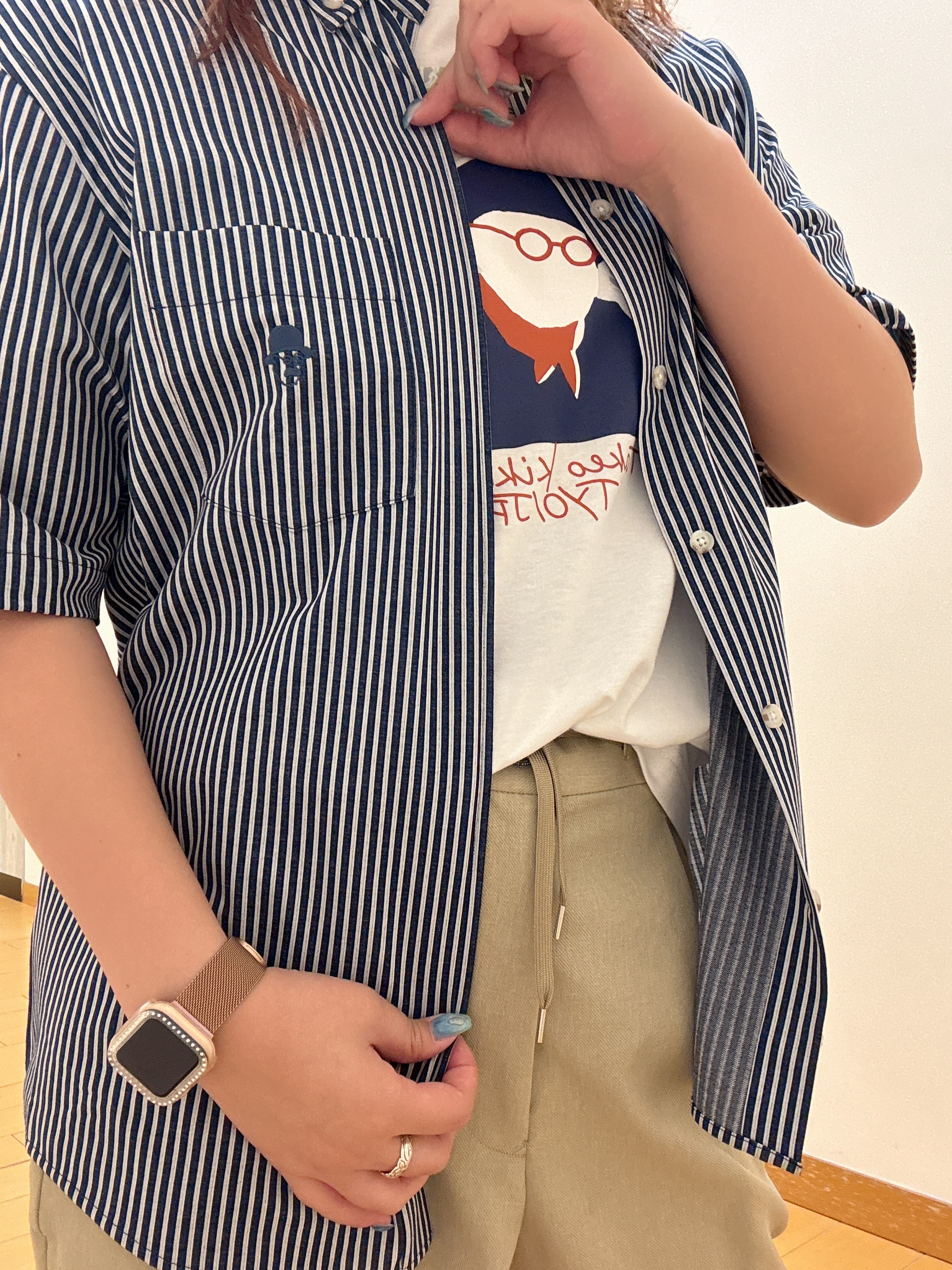 ヒナさんの「TAKEO KIKUCHI｜ポートレートアートＴシャツ」を使ったコーディネート