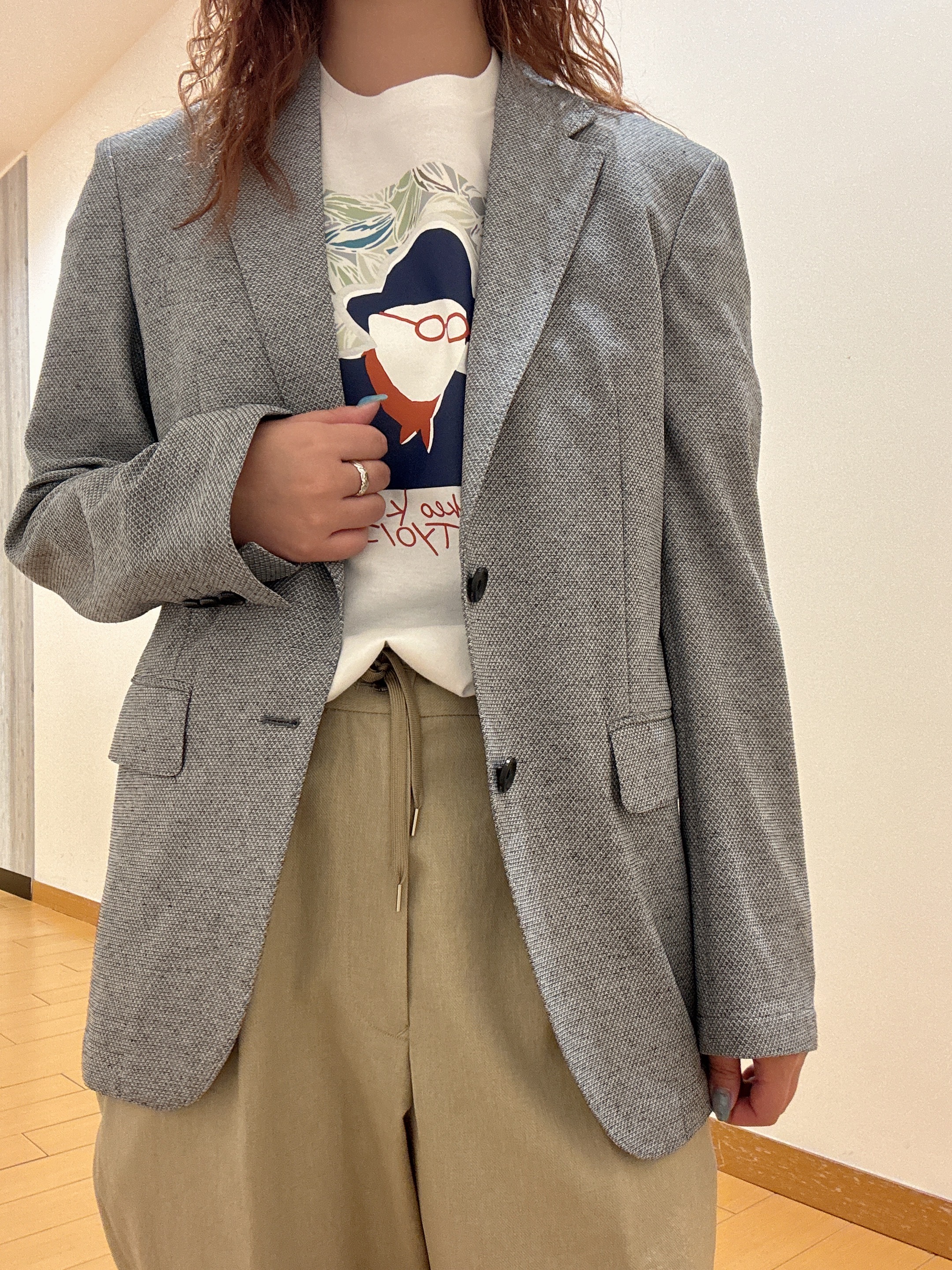 ヒナさんの「TAKEO KIKUCHI｜ポートレートアートＴシャツ」を使ったコーディネート
