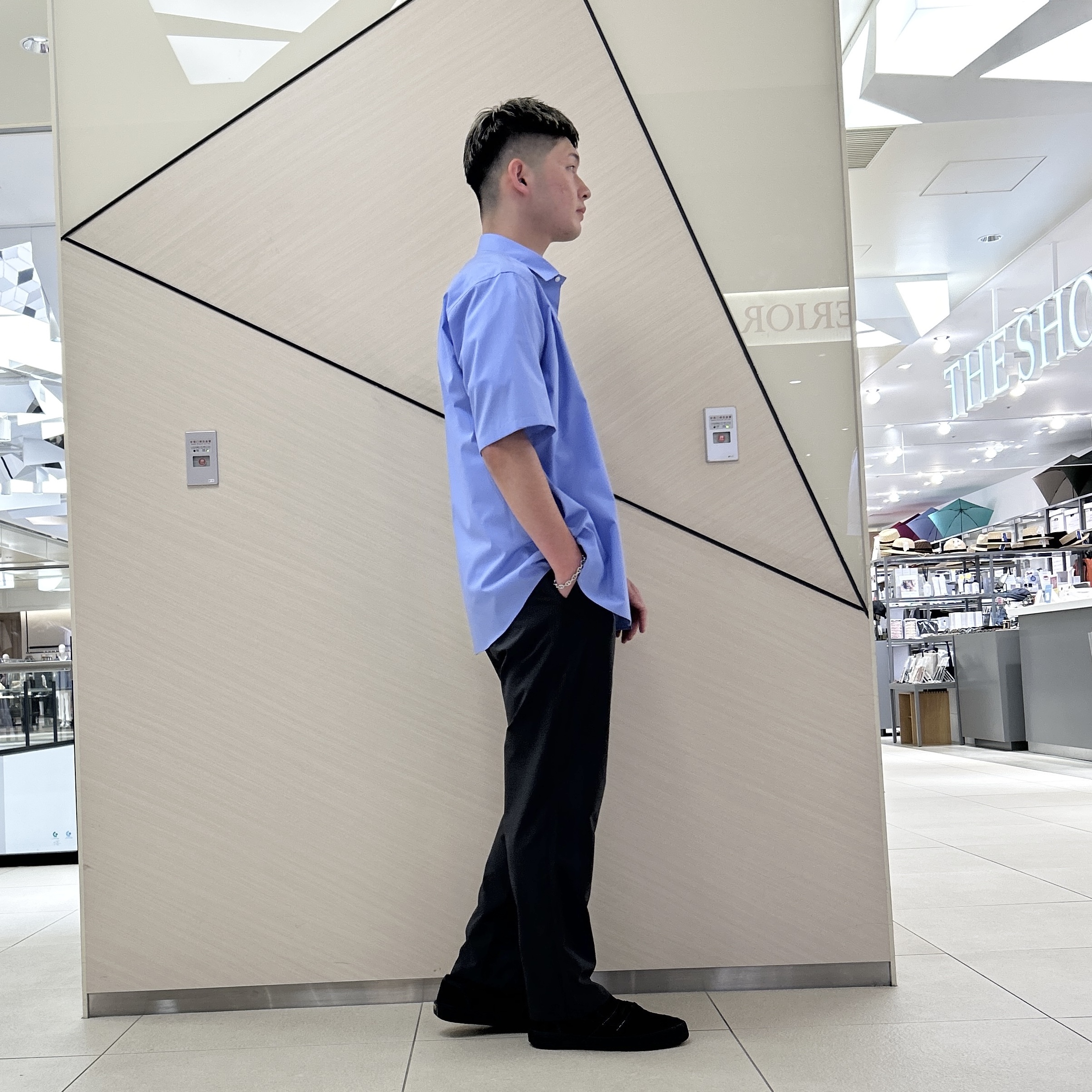 千葉亮太さんの「DRESSTERIOR｜【干場義雅&times;DRESSTERIOR/再入荷】シドグラスシャツ」を使ったコーディネート