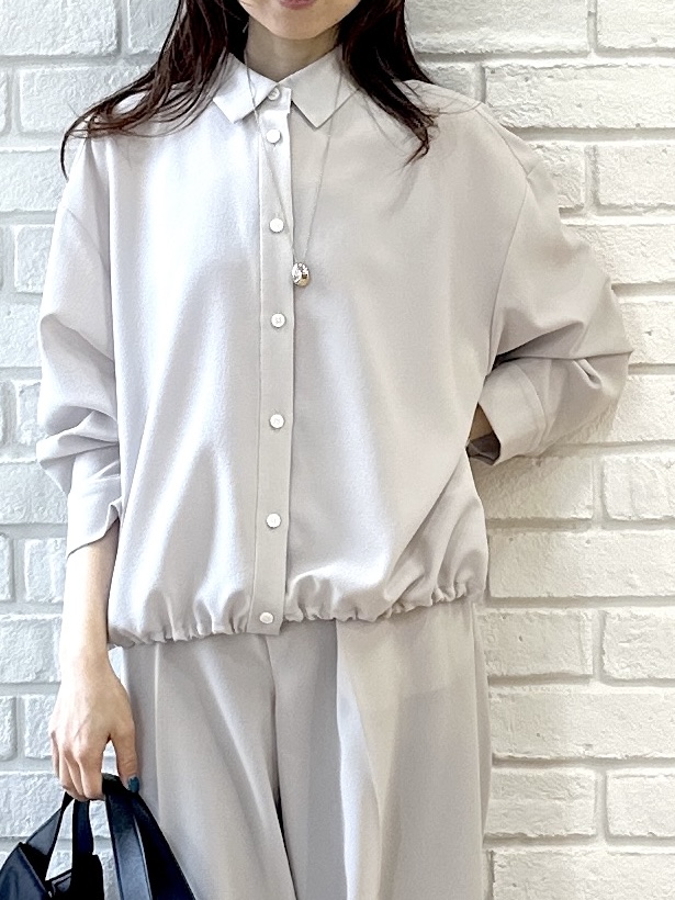 Miwaさんの「UNTITLED｜【秋羽織り/セットアップ可/UVカット】エアリークールドロストシャツ」を使ったコーディネート