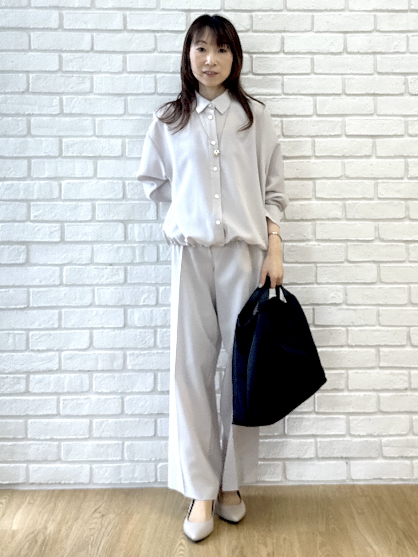 Miwaさんの「UNTITLED｜【秋羽織り/セットアップ可/UVカット】エアリークールドロストシャツ」を使ったコーディネート