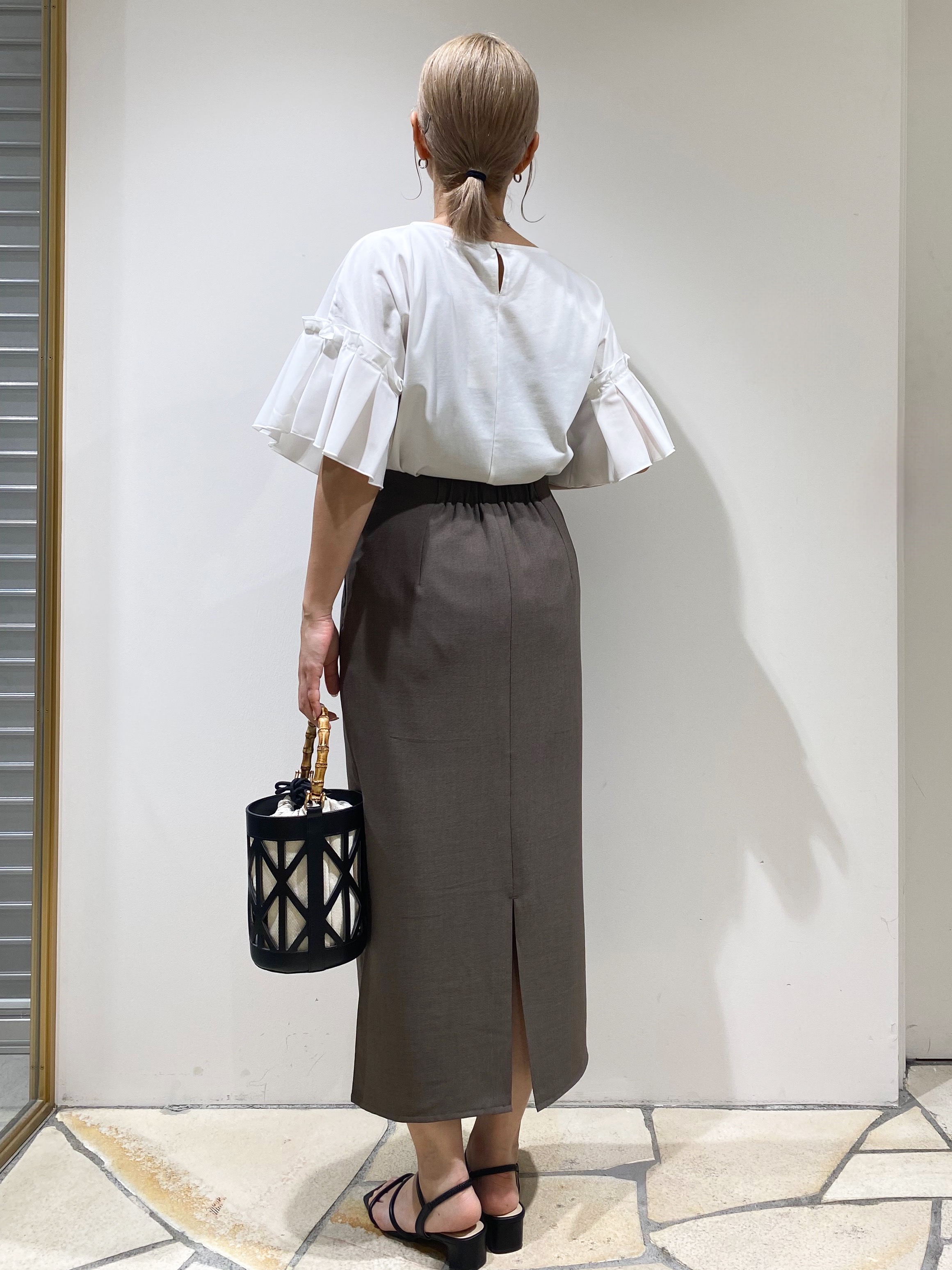 rieさんの「index｜【接触冷感】タックスリーブカットソー《洗濯機OK》」を使ったコーディネート