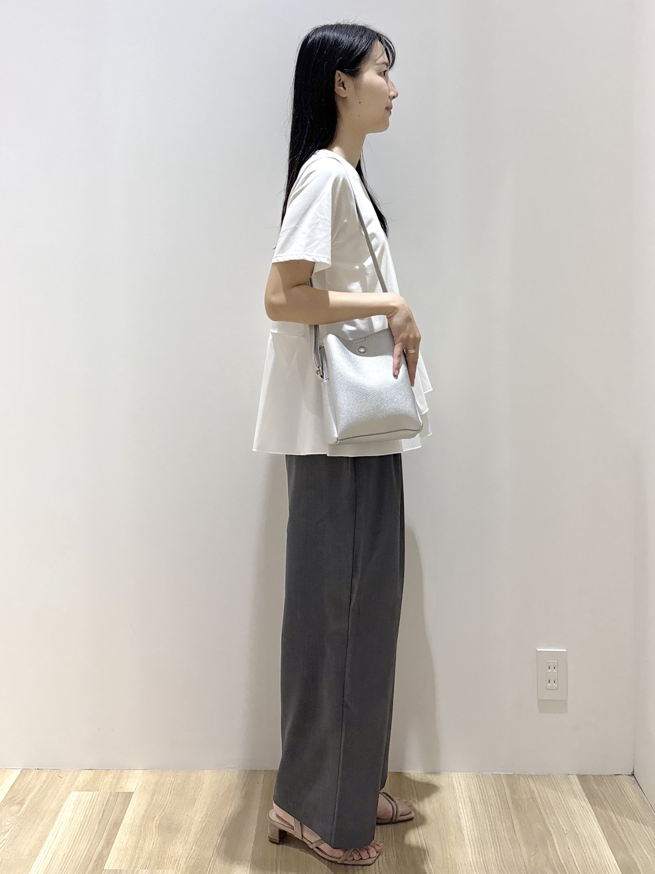 sachikoさんの「OPAQUE.CLIP｜ペプラムドッキングカットソー【洗濯機OK】」を使ったコーディネート