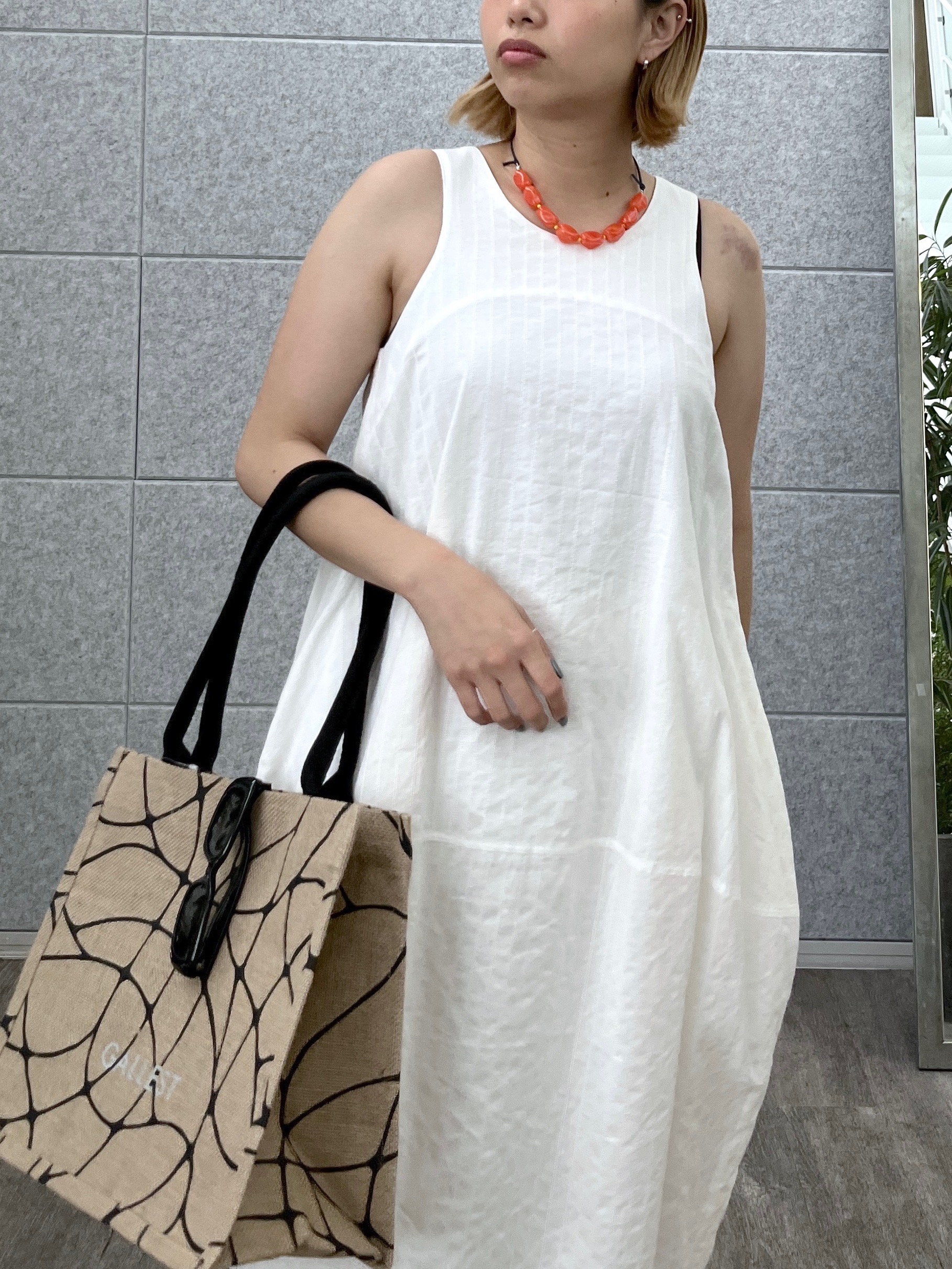 Harukaさんの「INDIVI｜ミニマルコクーンワンピース」を使ったコーディネート
