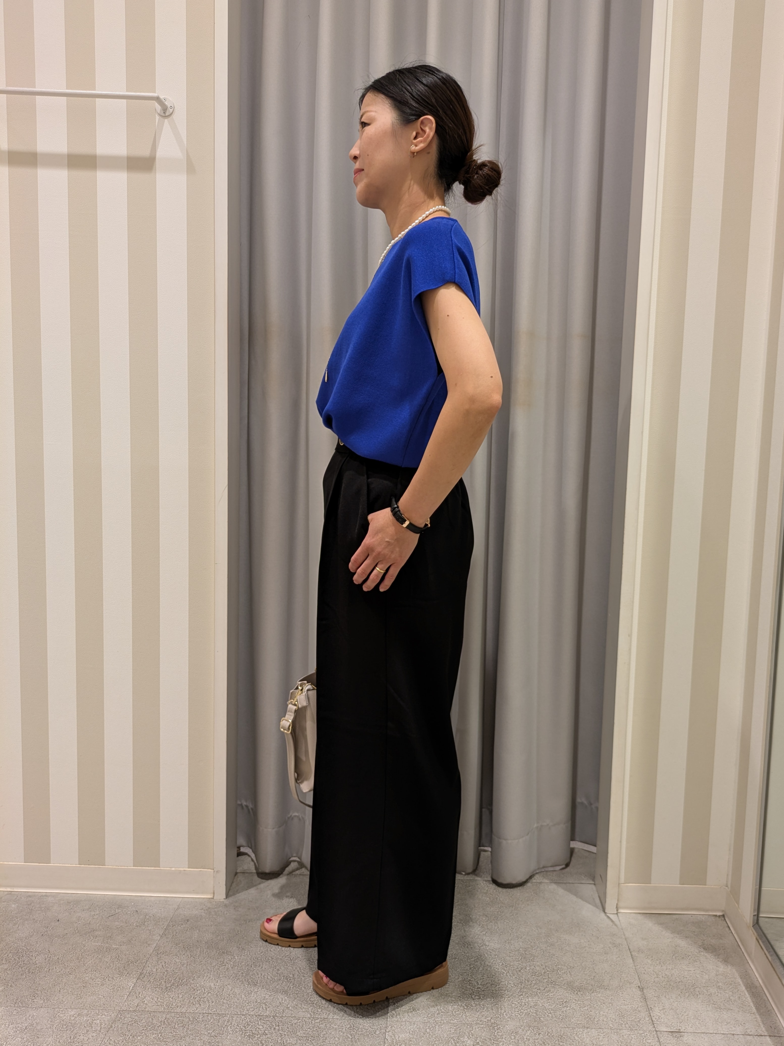 𝐂𝐡𝐢𝐢 &hearts;(ちー)さんの「SHOO･LA･RUE｜【洗濯機可/S-LL】インせず着られる 大人シンプルニット」を使ったコーディネート
