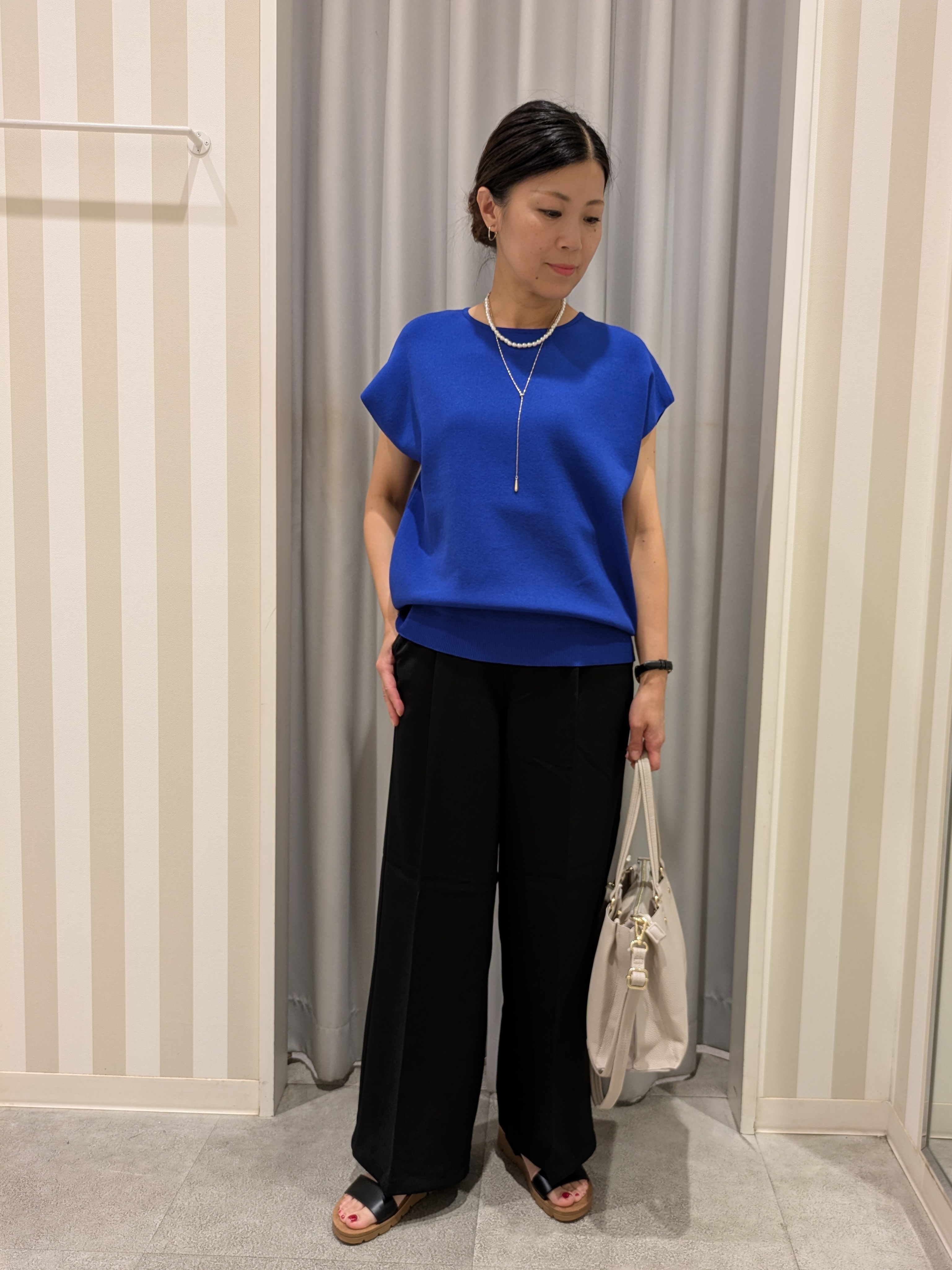 𝐂𝐡𝐢𝐢 &hearts;(ちー)さんの「SHOO･LA･RUE｜【洗濯機可/S-LL】インせず着られる 大人シンプルニット」を使ったコーディネート